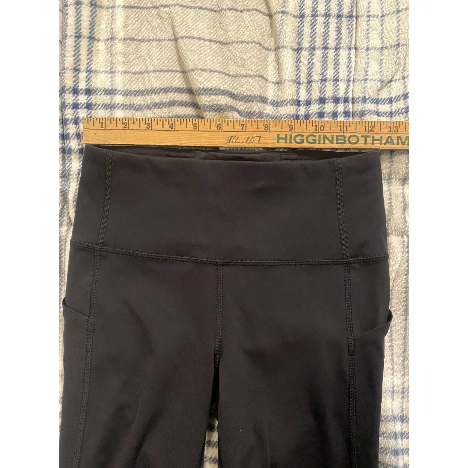 Lululemon Lululemon Black Pace Rival Cropped Leggings Size 4 EUC User: Lululemon Black Pace Rival Cropped Leggings Size 4 EUC Size 27" / US 4 / IT 40 - 6 Thumbnail