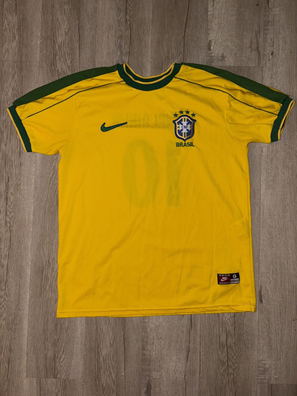Nike Vintage Nike Brazil jersey (2002-era) South American release Size US L / EU 52-54 / 3 - 2 Thumbnail