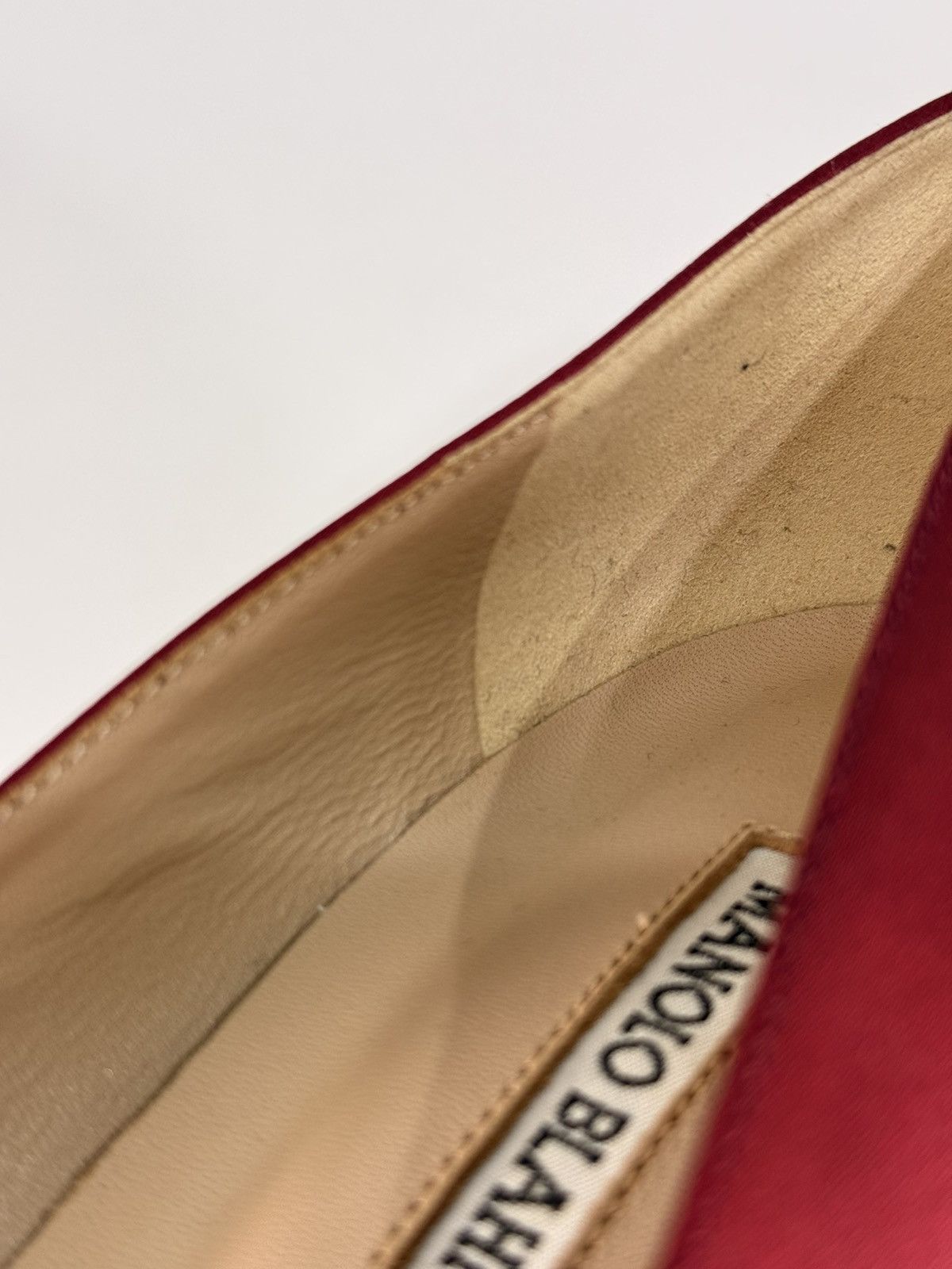 Manolo Blahnik Manolo Blahnik Hangisi 70 Burgundy Satin Pumps Size 39 Size US 9 / IT 39 - 16 Thumbnail