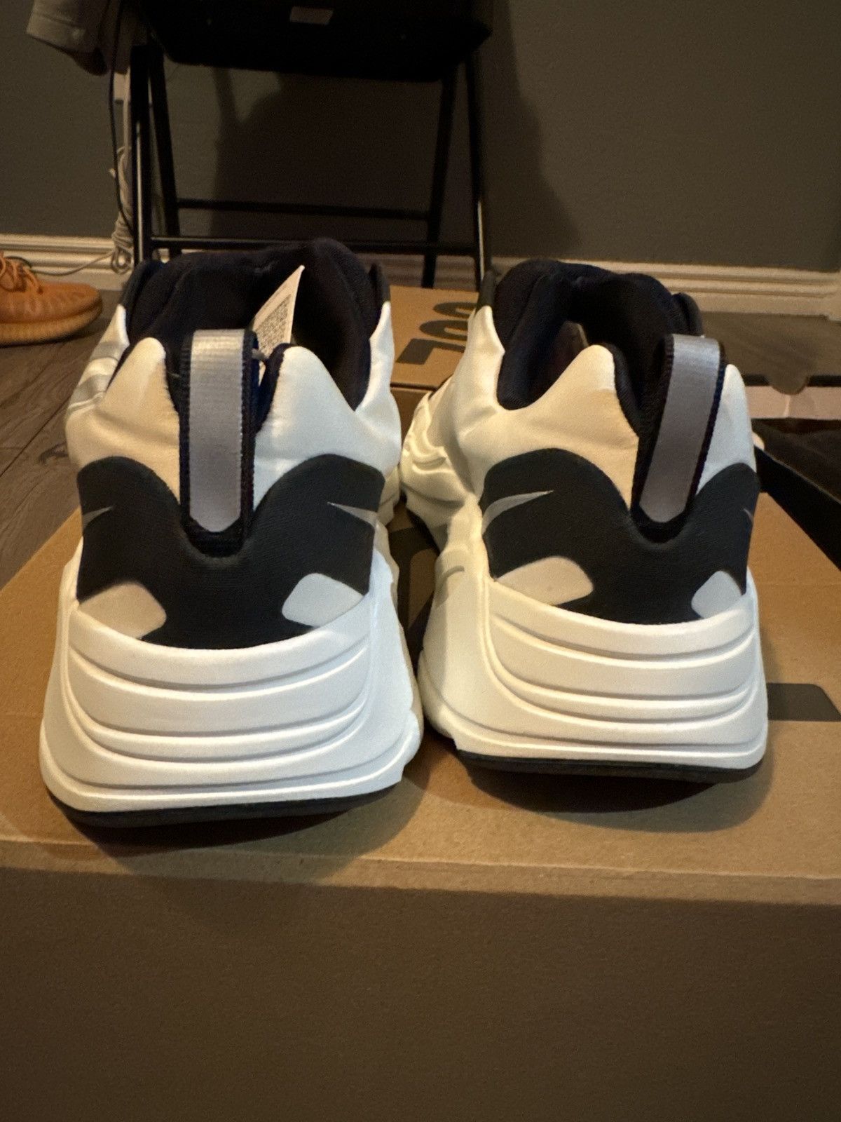 Adidas YZY 700 MNVN LACELESS ANALOG Size US 5.5 / EU 38 - 4 Thumbnail