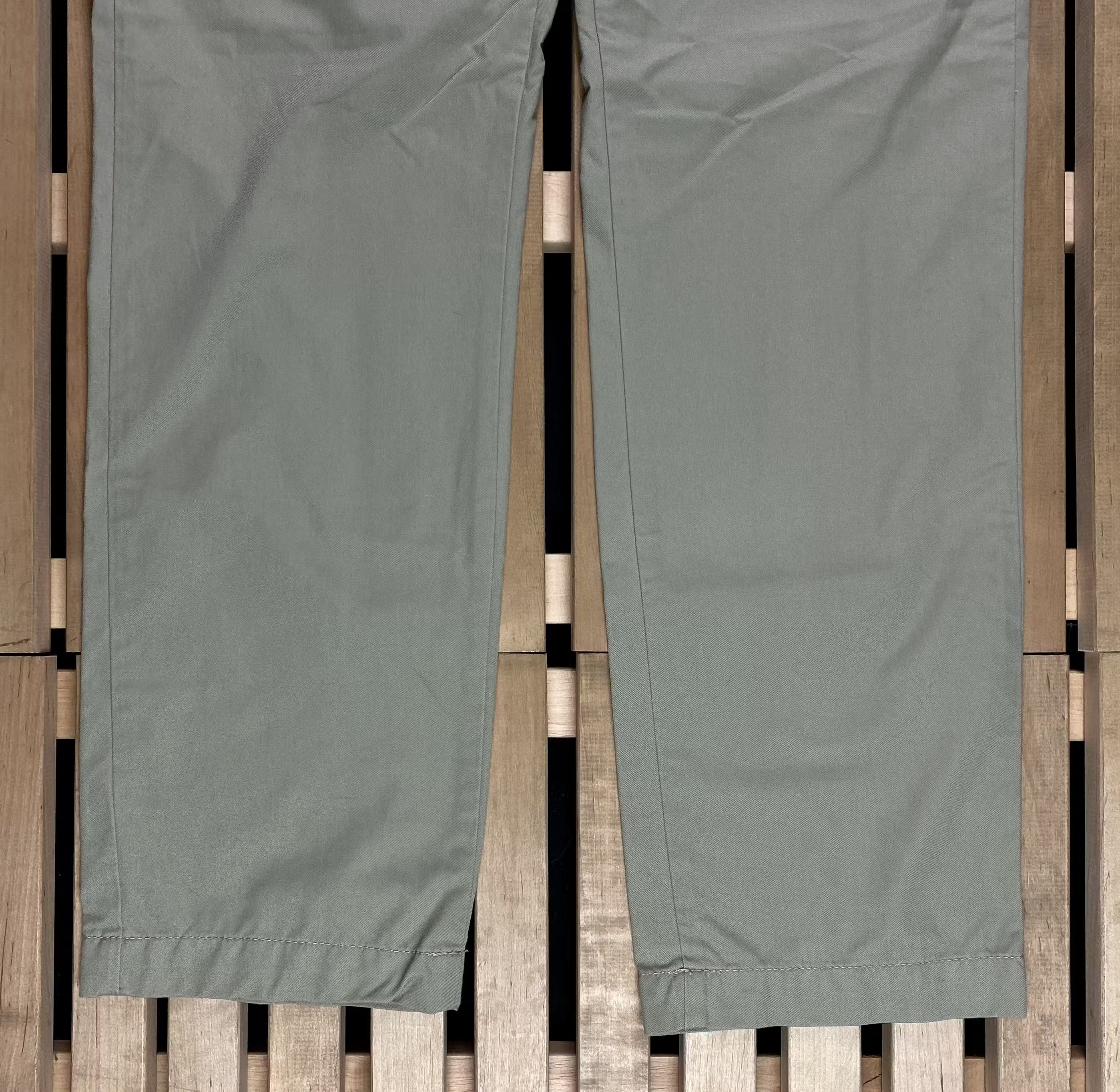 Carhartt × Carhartt Wip × Vintage Mens Carhartt Pants Size 34/32 Size US 34 / EU 50 - 3 Thumbnail