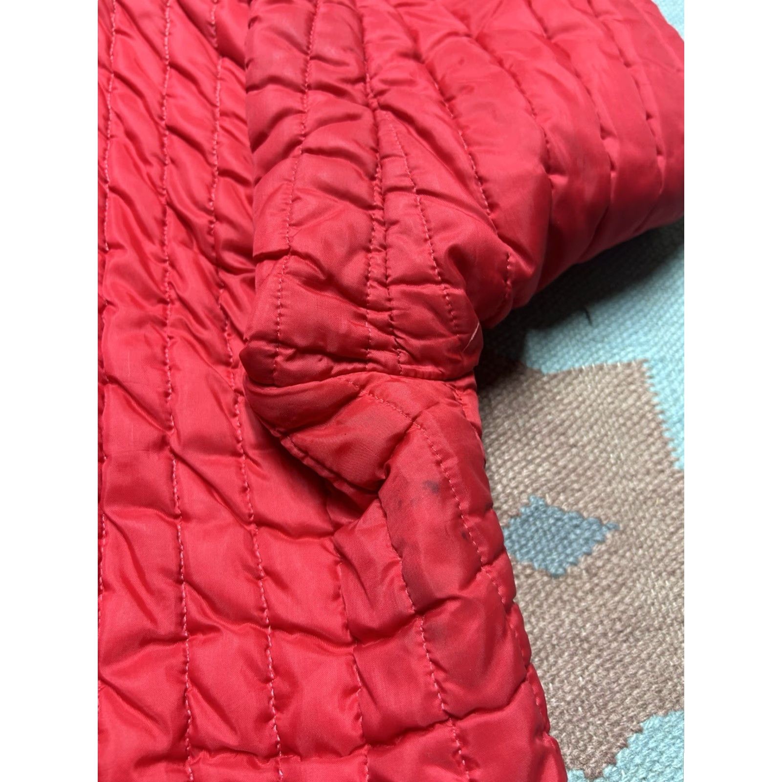 Vintage VINTAGE 60s quilted bomber jacket waffle knit thermal lined zip red men’s large Flight Jacket Mens Regular L Red Quilted Bomber / 60s Vintage Flight Size US L / EU 52-54 / 3 - 4 Thumbnail