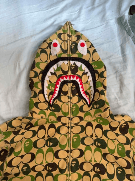 Bape Bape Shark Hooded Jacket Size US L / EU 52-54 / 3 - 5 Thumbnail