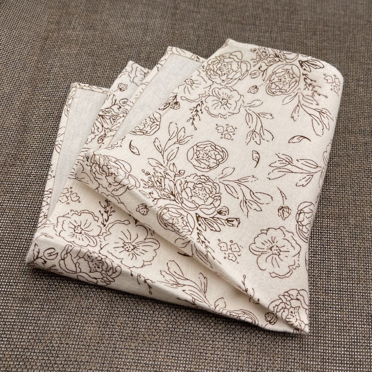 Other Men’s Dark Brown Knit Tie & Alabaster Floral Pocket Square Size ONE SIZE - 12 Thumbnail
