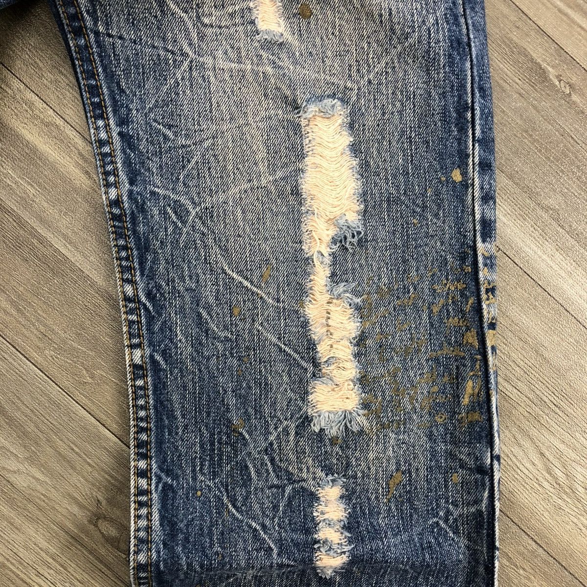 If Six Was Nine × Japanese Brand × Le Grande Bleu (L.G.B.) 2000s Legend Of Glamour Distressed Painted Faded Y2K Jeans Size US 31 - 11 Thumbnail