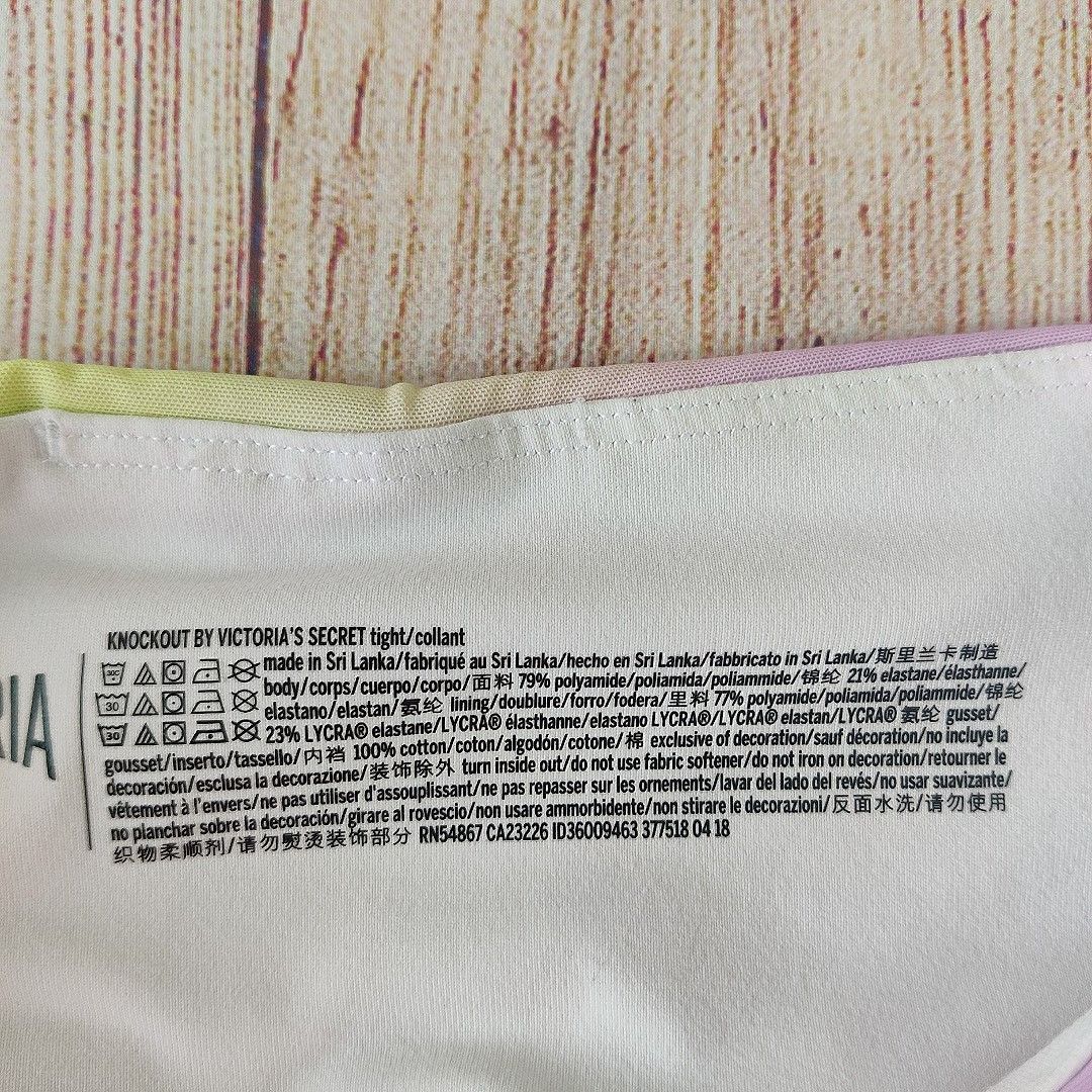 Victoria's Secret Victoria Sport Knockout Cali Haze Rainbow Mesh Tights sz M Size 30" / US 8 / IT 44 - 9 Thumbnail