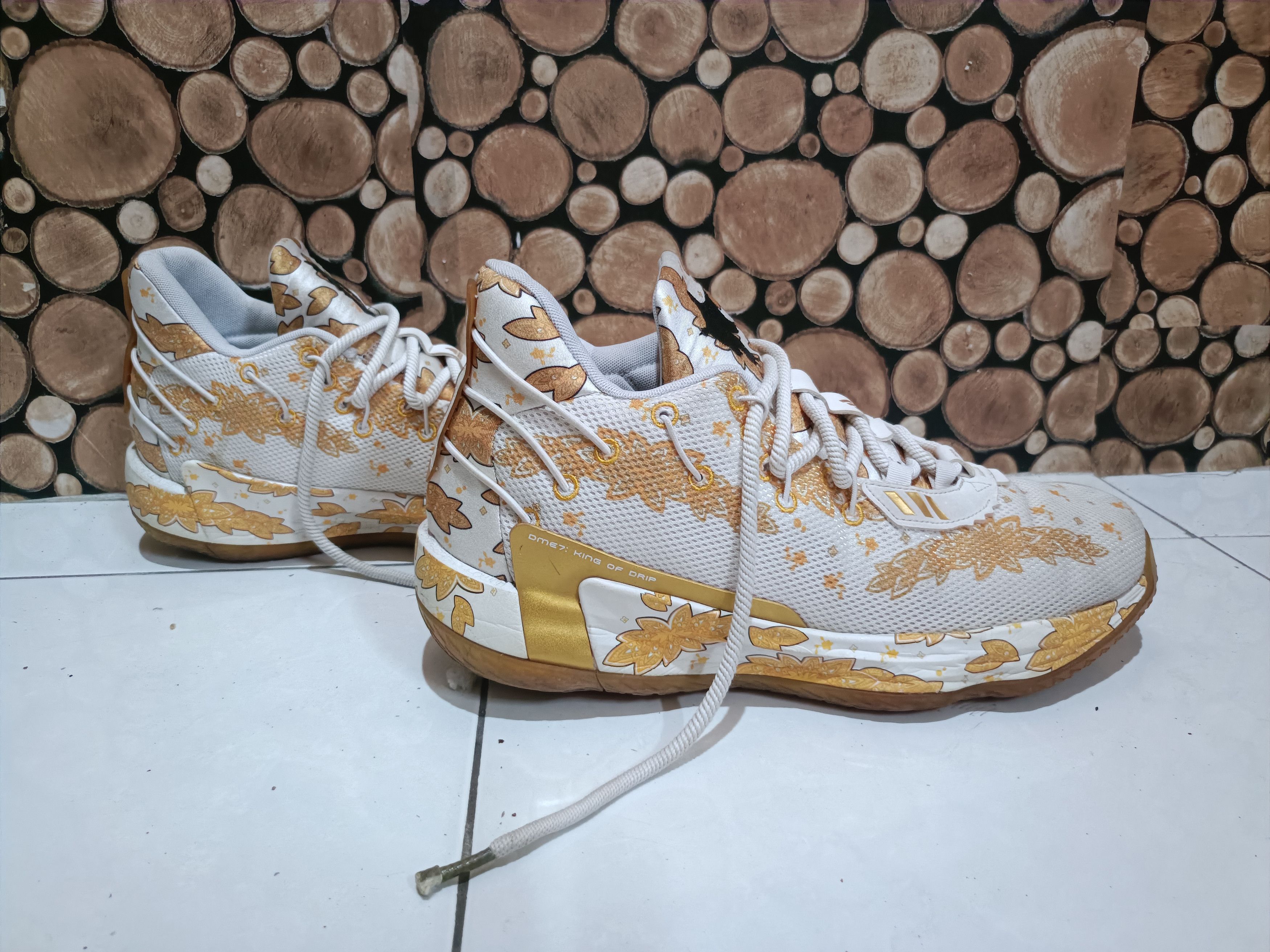 Adidas Adidas Ric flair dame7 gold metallic sneakers Size US 12.5 / EU 45-46 - 2 Thumbnail