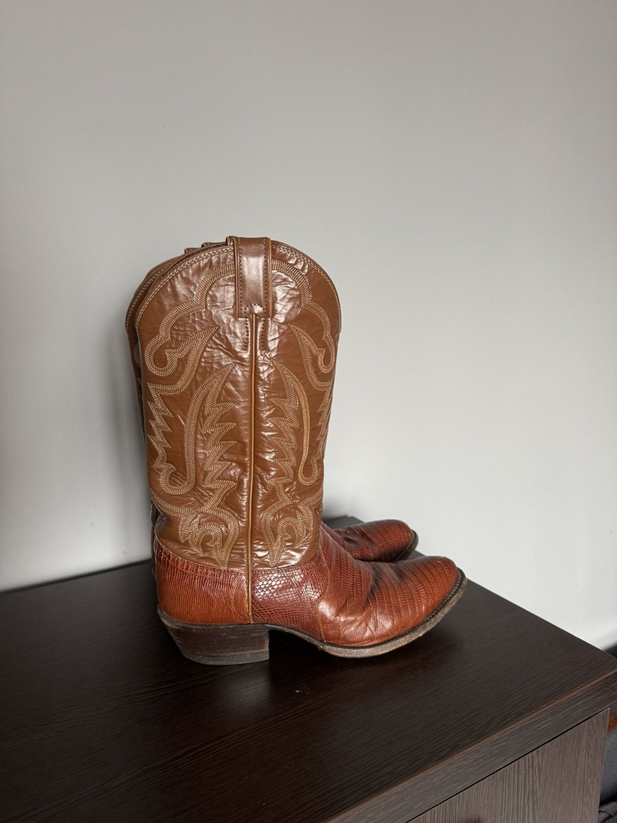 Justin Boots Vintage Justin Boots Brown Mid Calf Leather Cowboy Size9 USA Size US 9 / EU 42 - 4 Thumbnail