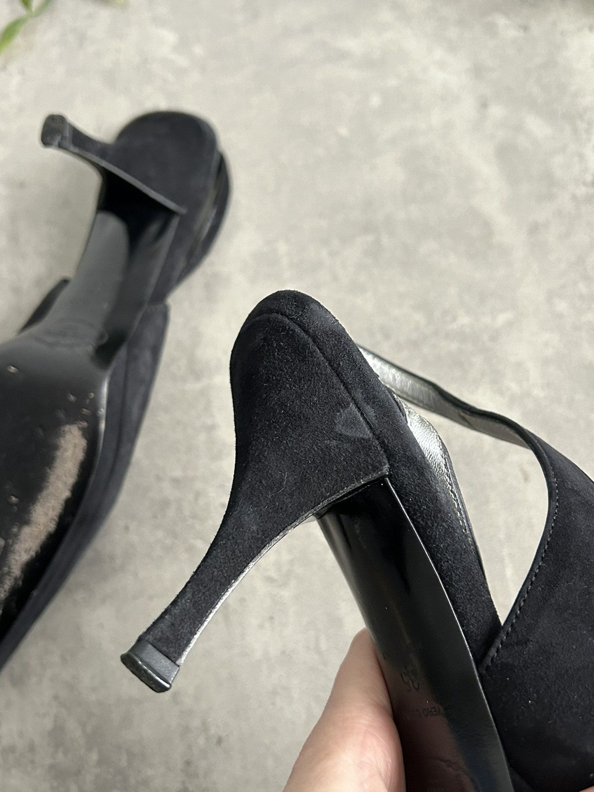 Prada × Vintage Prada Vintage heels Suede Luxury Old money Size US 5 / IT 35 - 14 Thumbnail