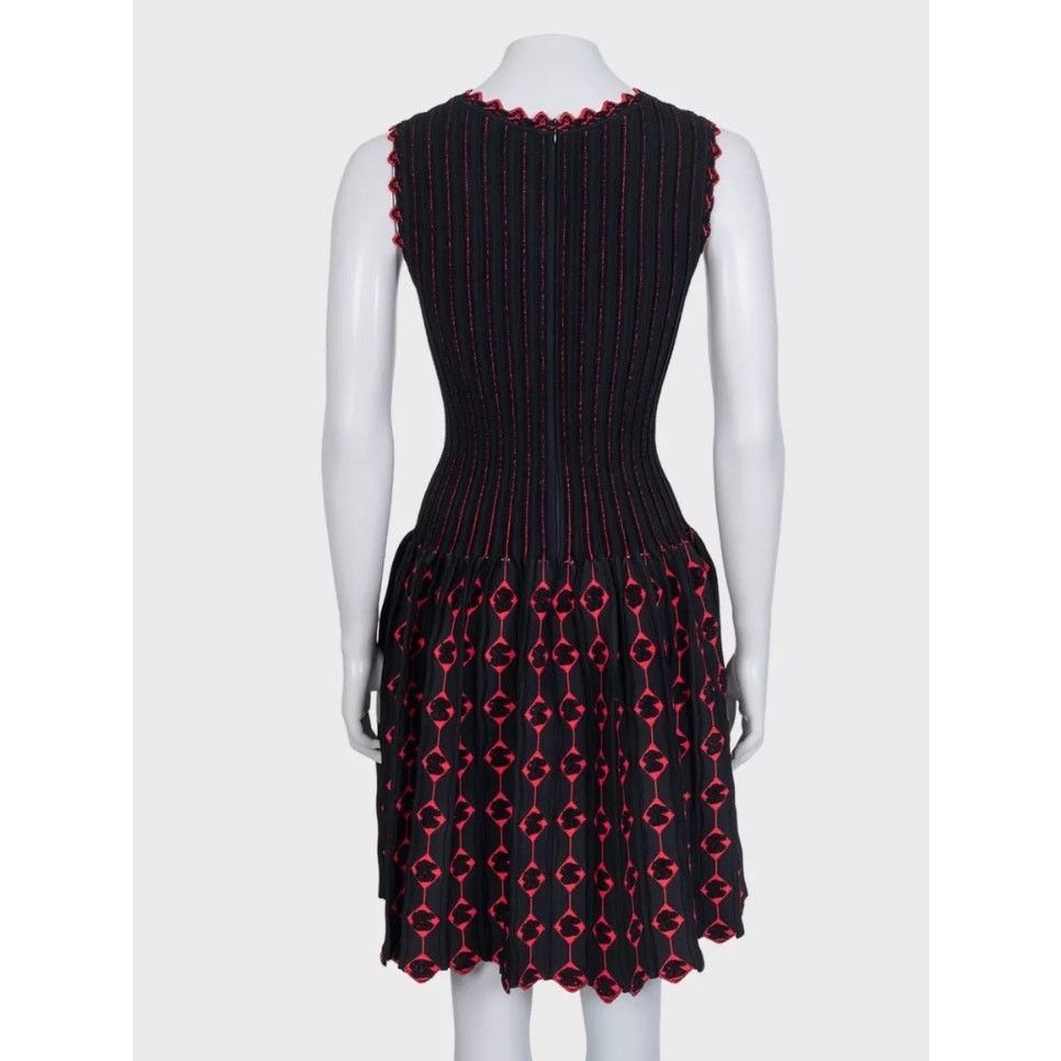 Alaia NWOT Alaïa Black Fitted Sleeveless Dress - IT38/XS Size XS / US 0-2 / IT 36-38 - 3 Thumbnail