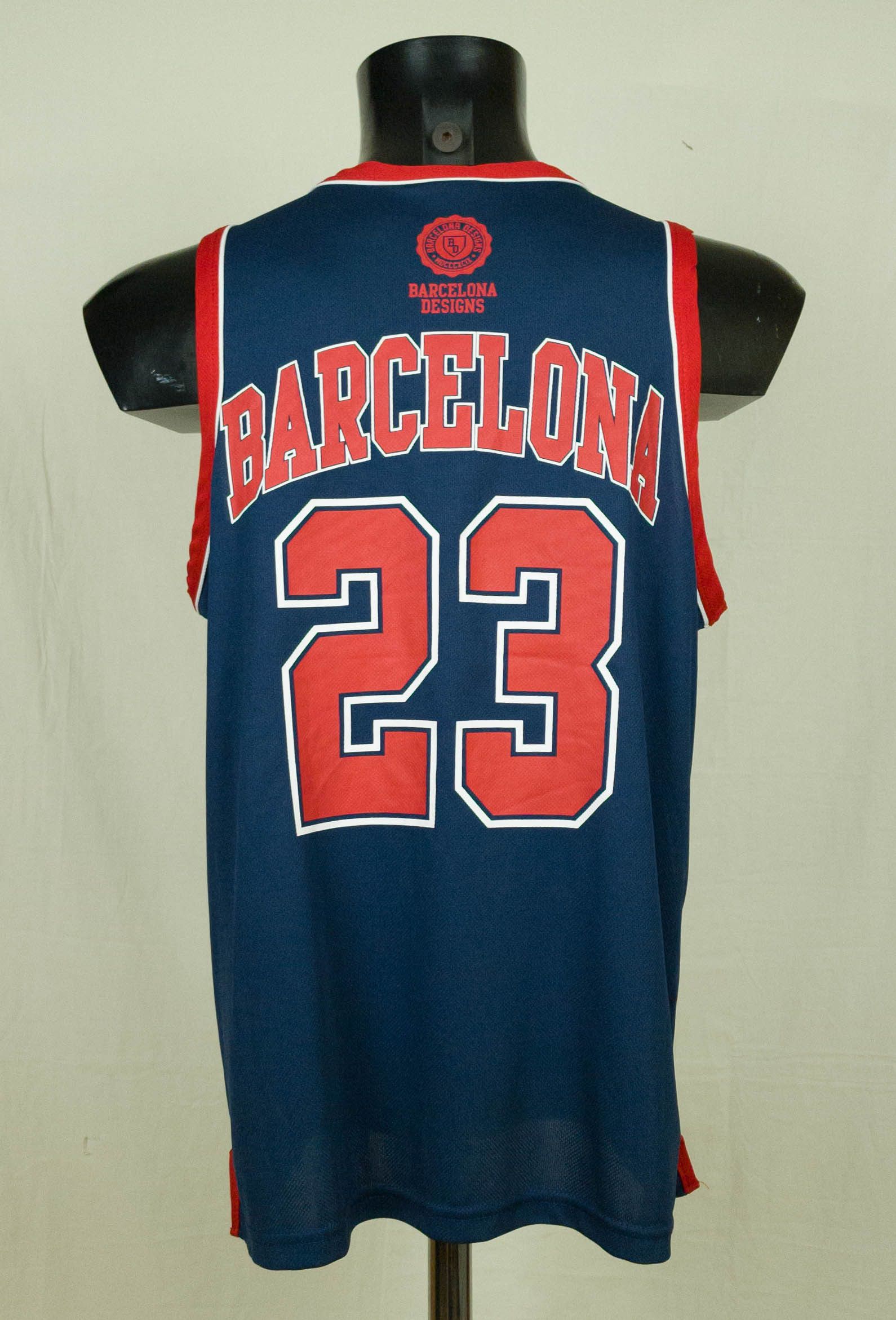Other BARCELONA DESING BASKETBALL VEST TANK TOP SIZE S-M VGC Size US M / EU 48-50 / 2 - 2 Thumbnail