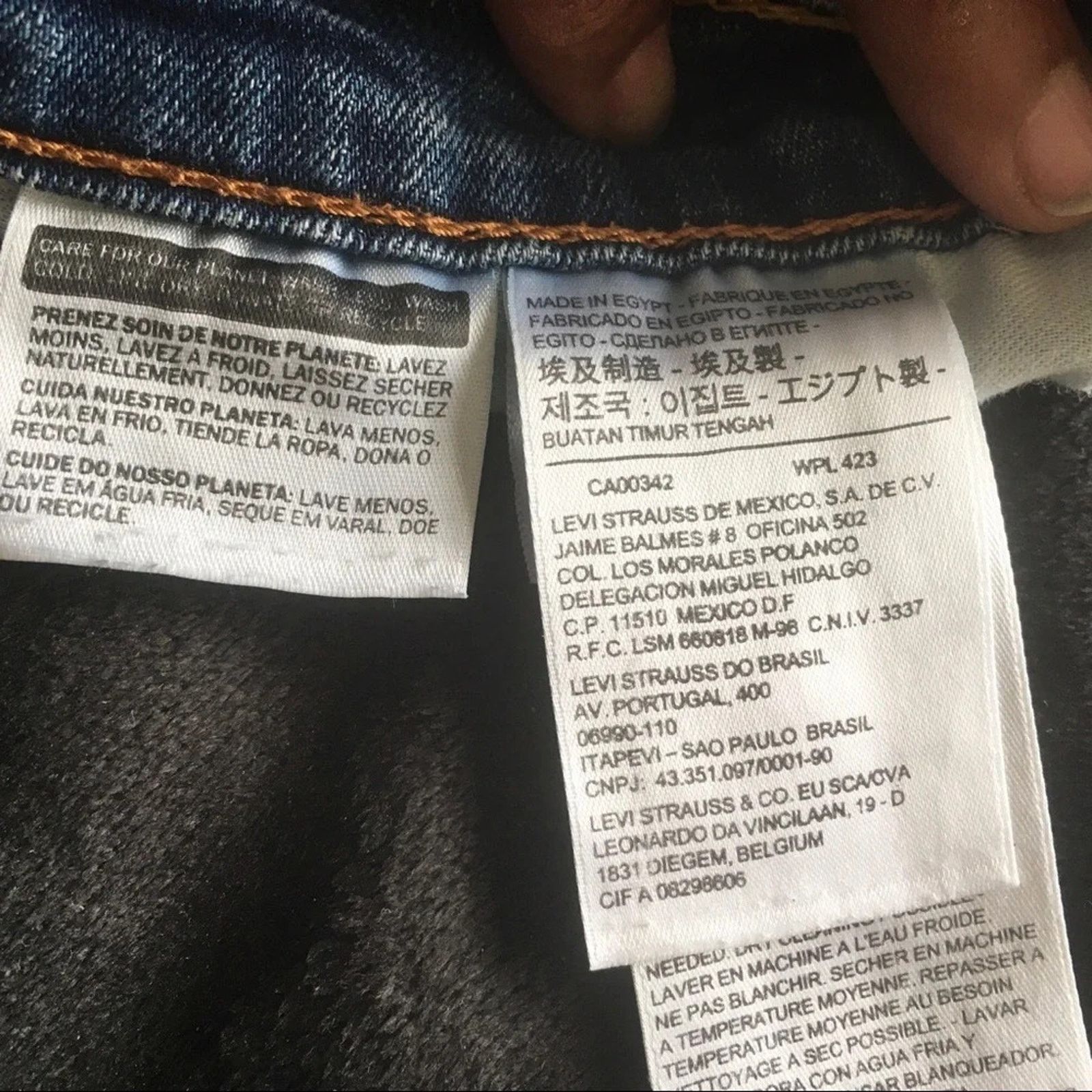 Levi's Levis 511 Jeans, distressed size 36/32 Size US 36 / EU 52 - 5 Thumbnail