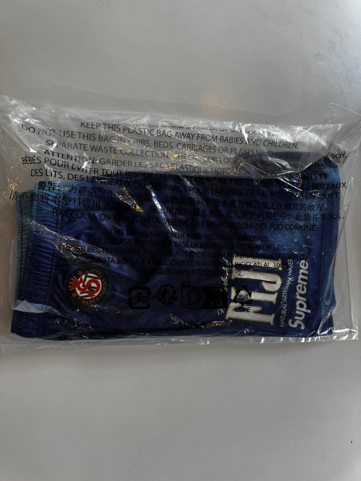 Supreme Supreme Fiji Soccer Shorts Size M (IN HAND) SHIPS FAST Size US 33 - 3 Thumbnail