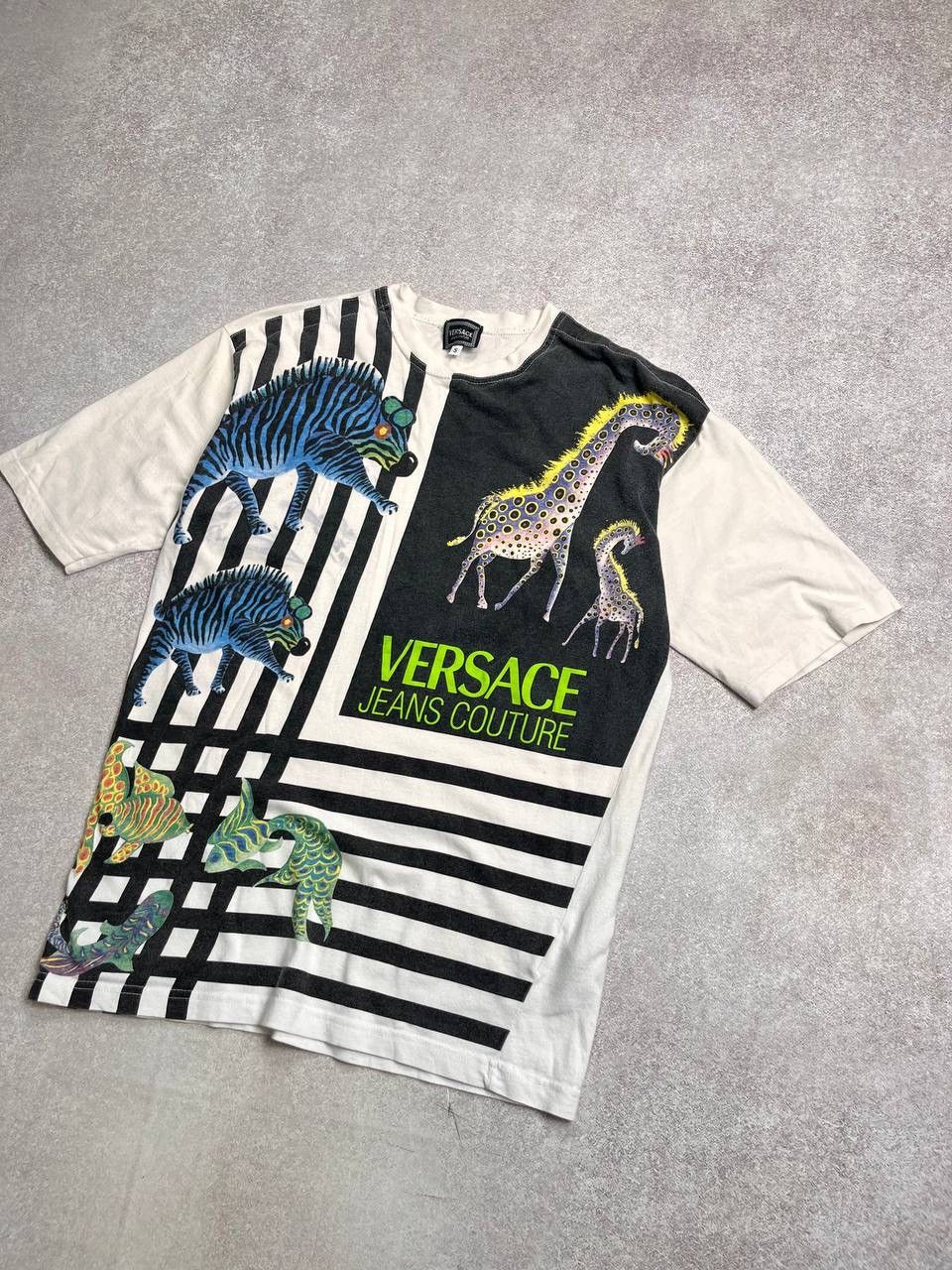 Versace Vintage Versace Abstract Animals T-shirt S Size US S / EU 44-46 / 1 - 2 Thumbnail