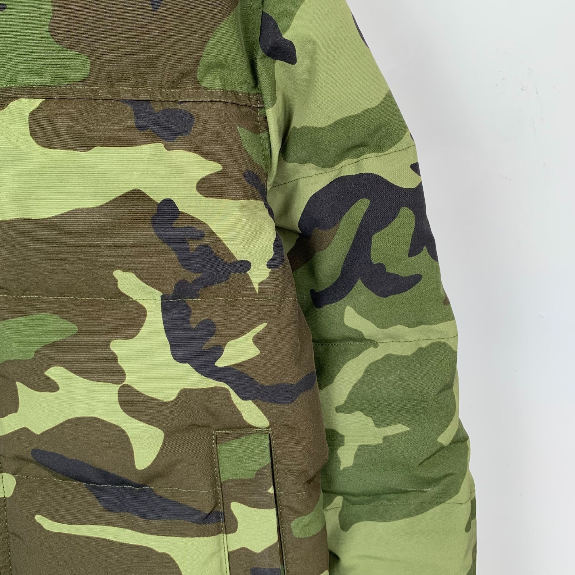 Moncler Canada Goose Camouflage Hooded Down Jacket XS Size US XS / EU 42 / 0 - 7 Thumbnail