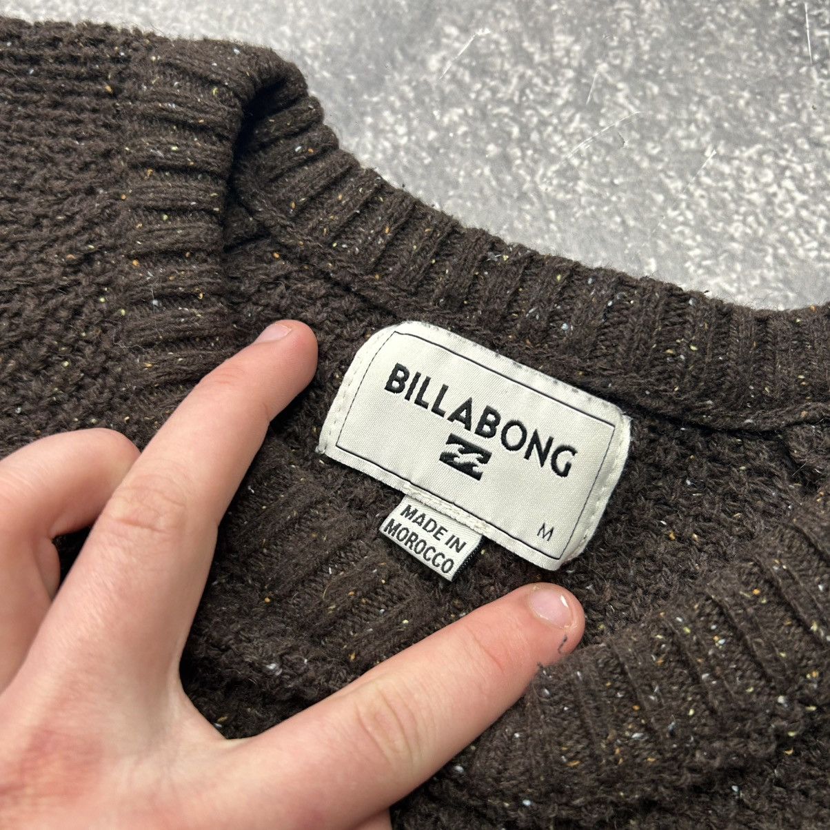 Billabong Mens Billabong small logo basic streetwear brown sweater Size US M / EU 48-50 / 2 - 6 Thumbnail