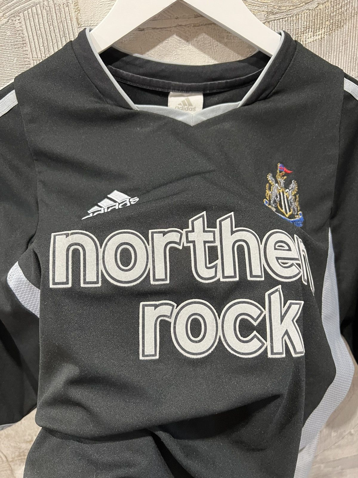 Adidas × Vintage New Castle Adidas vintage 2003 football jersey streetwear Size US M / EU 48-50 / 2 - 3 Thumbnail