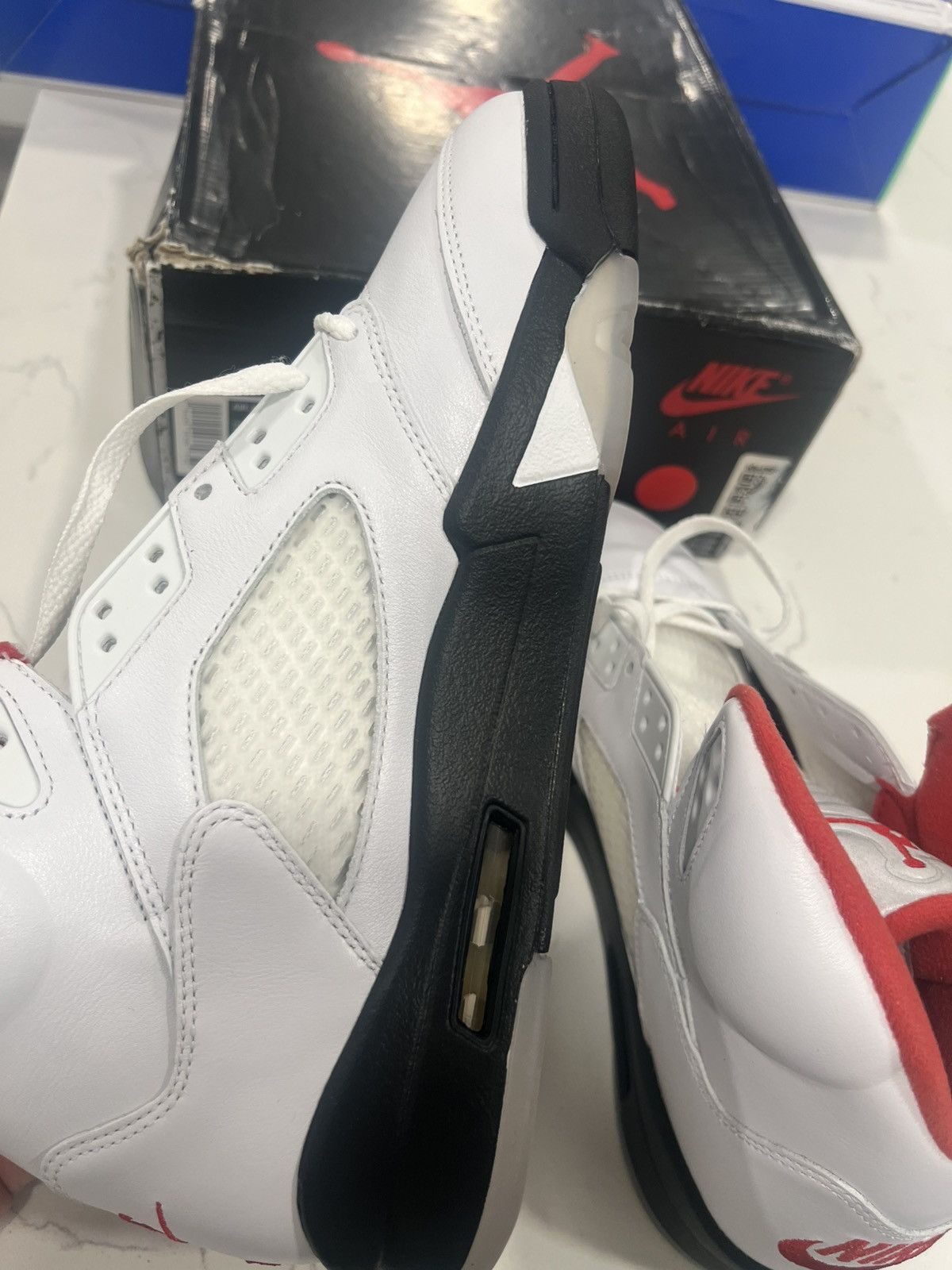 Jordan Brand Jordan 5 retro 2020 sz 8.5 fire red Size US 8.5 / EU 41-42 - 14 Thumbnail