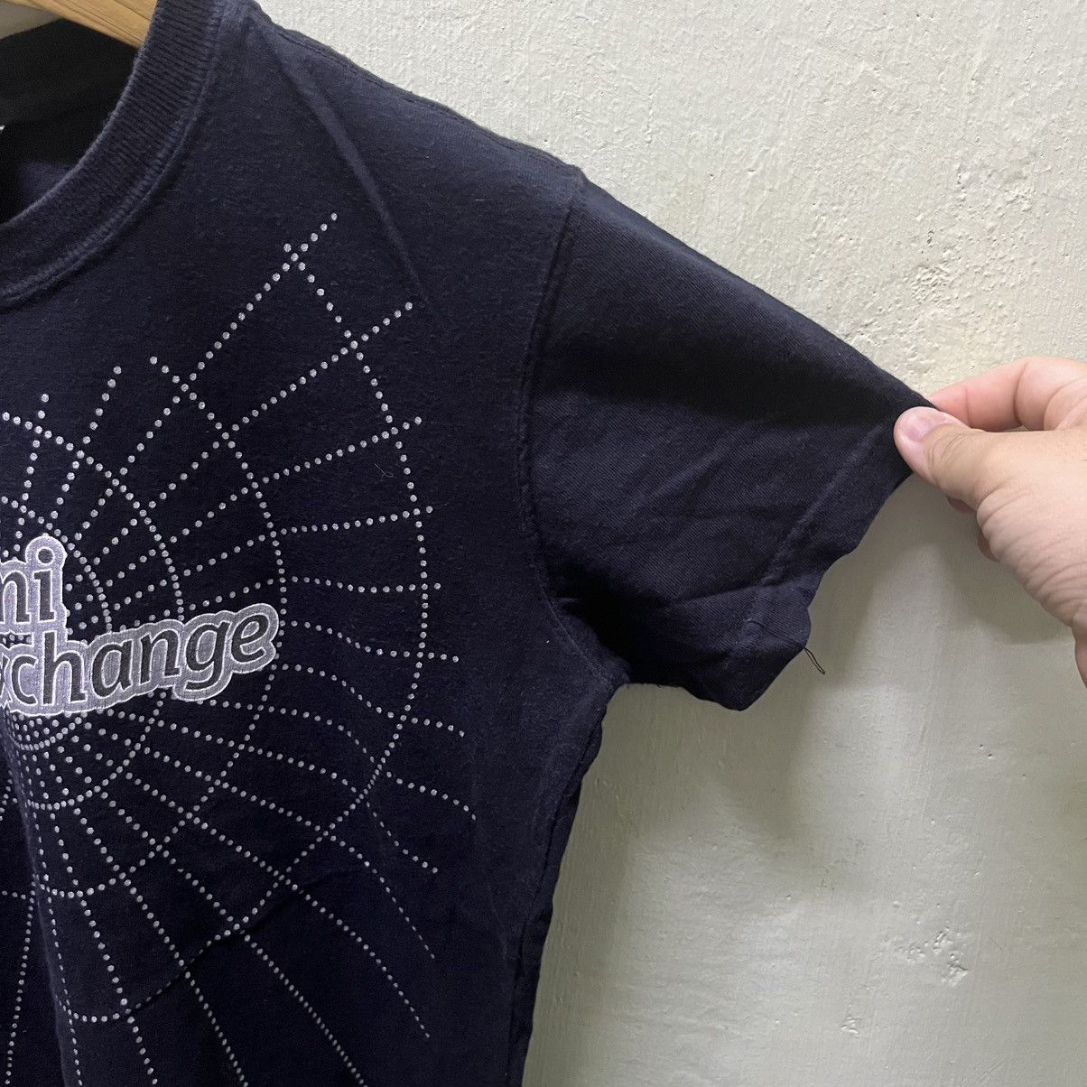 Armani Exchange Rare Vintage Armani Exchange Spider Web Tees Size US XXS / EU 40 - 4 Thumbnail