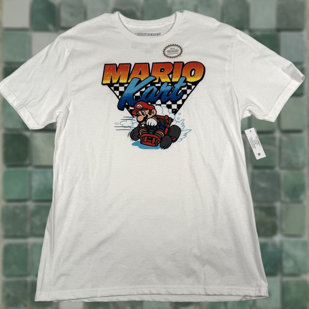 Nintendo VINTAGE Super Mario Kart Shirt Mens Large White Team Driver Graphic Video Game Nintendo Size US L / EU 52-54 / 3 - 1 Thumbnail
