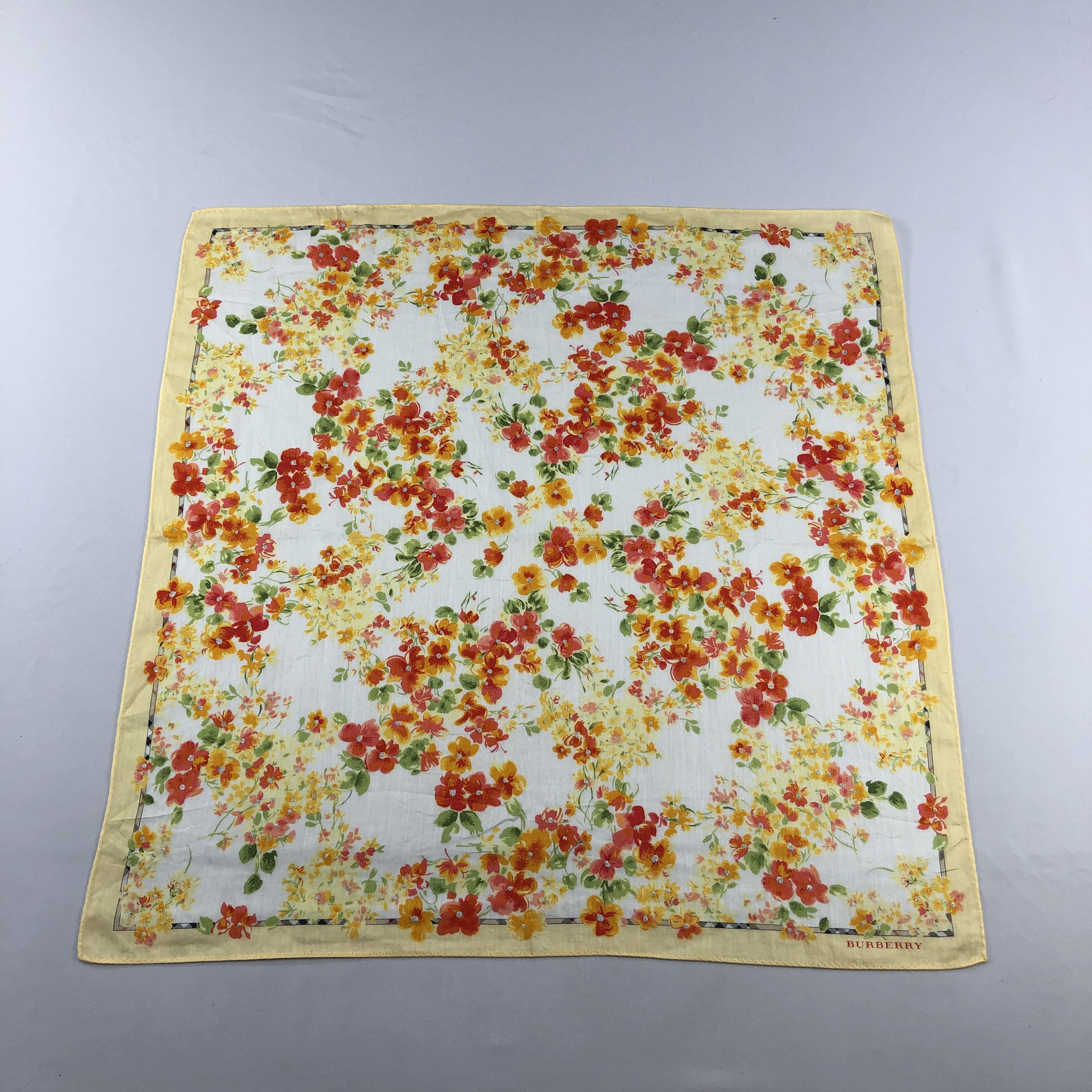 Burberry Burberry Handkerchief Neckerchief Bandana H3058 Size ONE SIZE - 1 Thumbnail