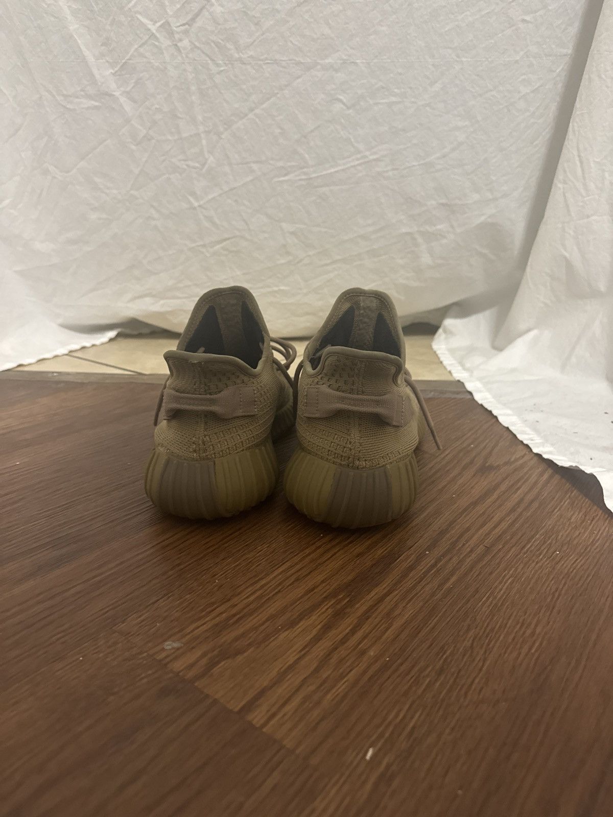 Yeezy Yeezy V2 earth Size US 13 / EU 46 - 7 Thumbnail