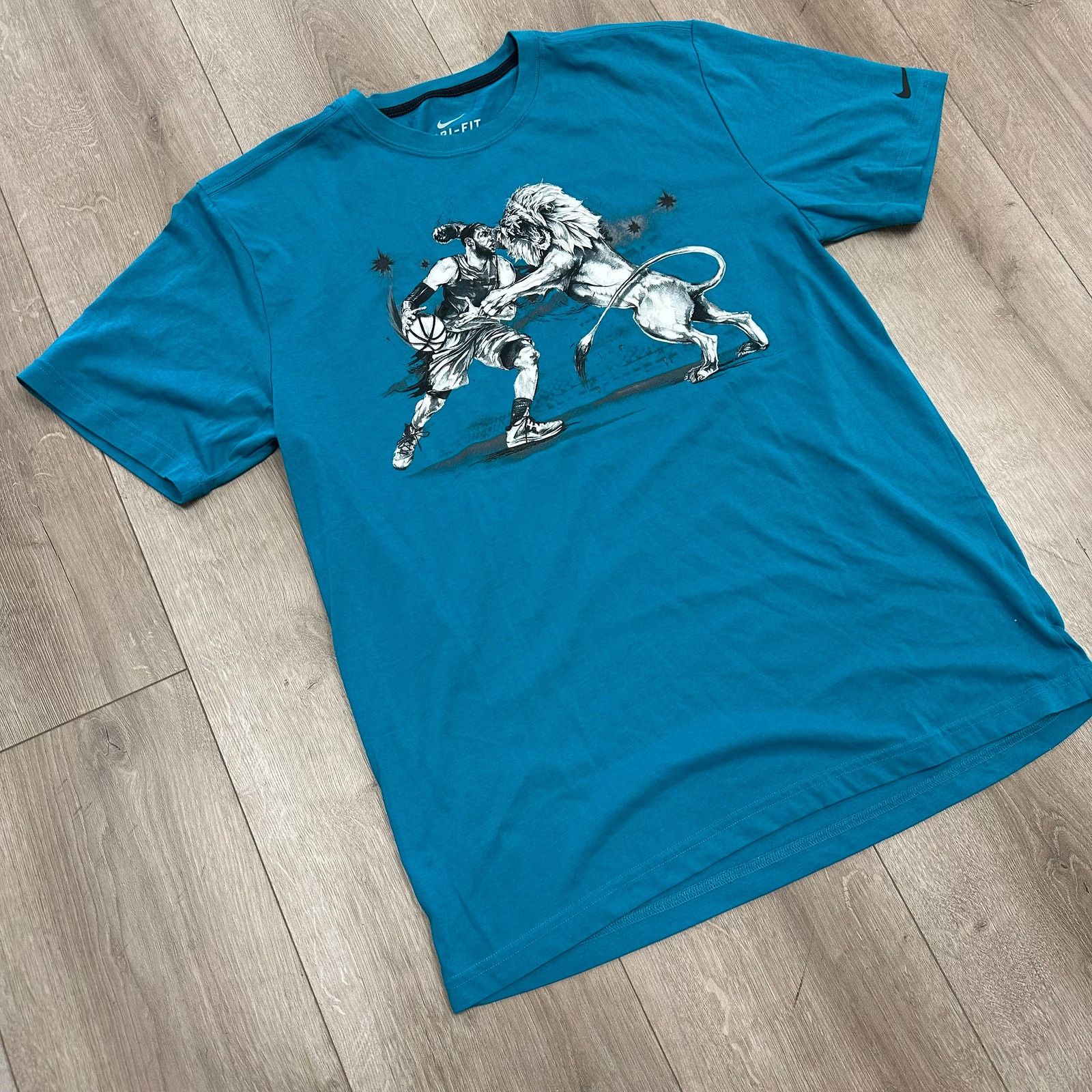 Nike Nike Dri-Fit Lebron James King Lion Teal Blue T-Shirt Tee L Size US L / EU 52-54 / 3 - 3 Thumbnail