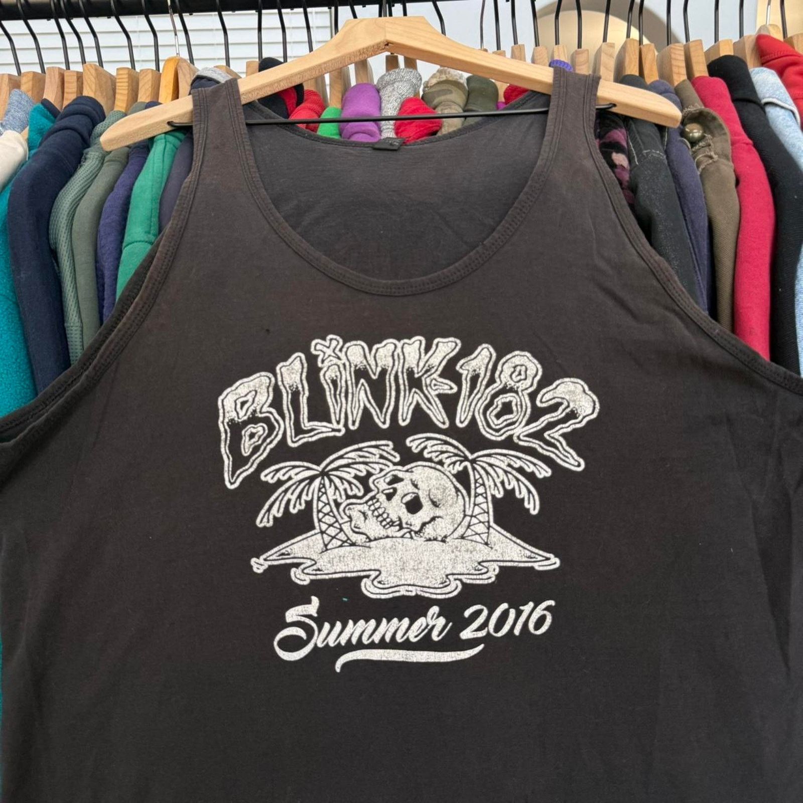 Other 2016 Blink 182 Tour Tank Top Super Faded Black Size US XL / EU 56 / 4 - 2 Thumbnail