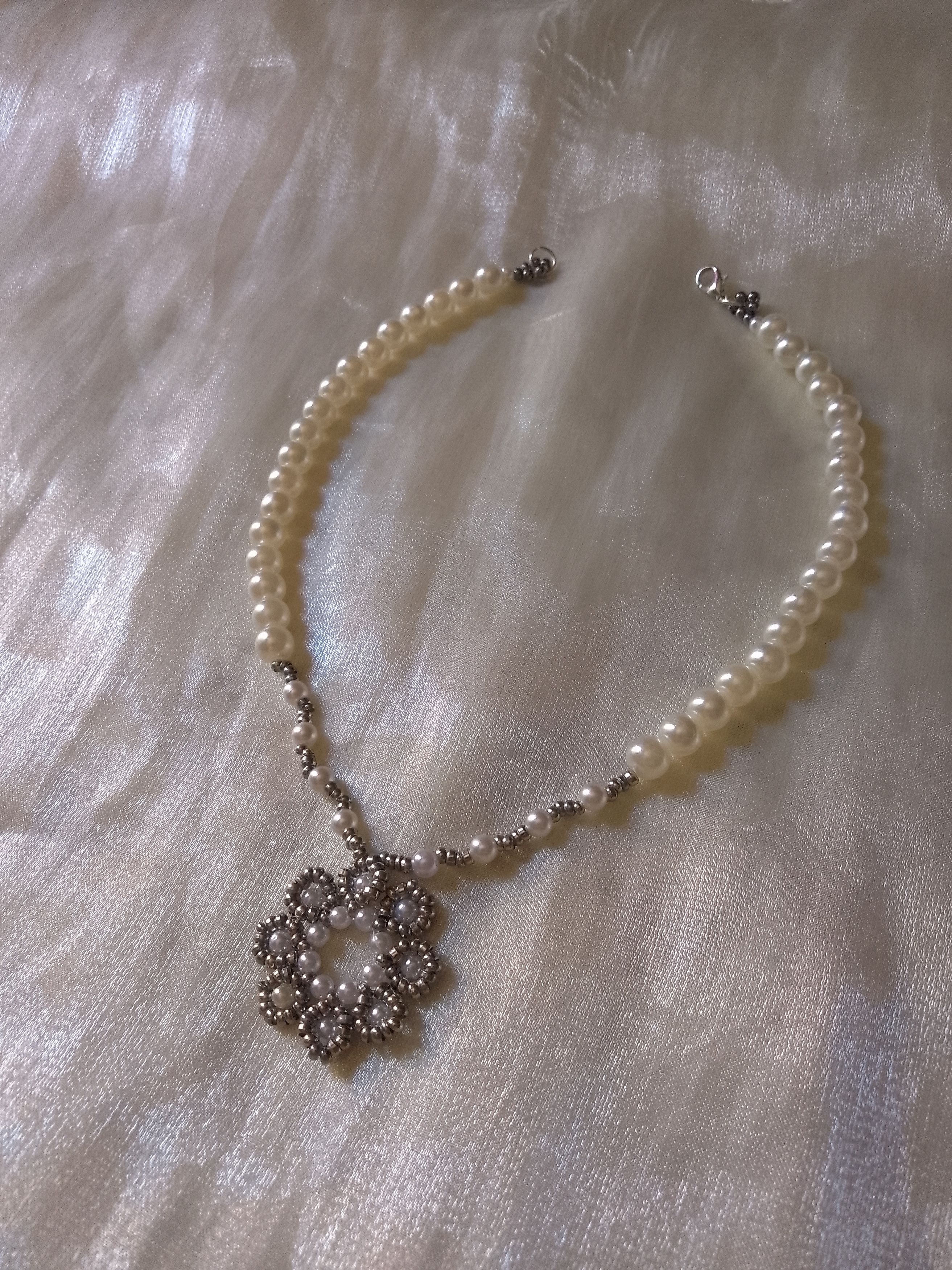 Handmade Necklace Pearls Flower Beaded Pendant Elegant Size ONE SIZE - 5 Thumbnail
