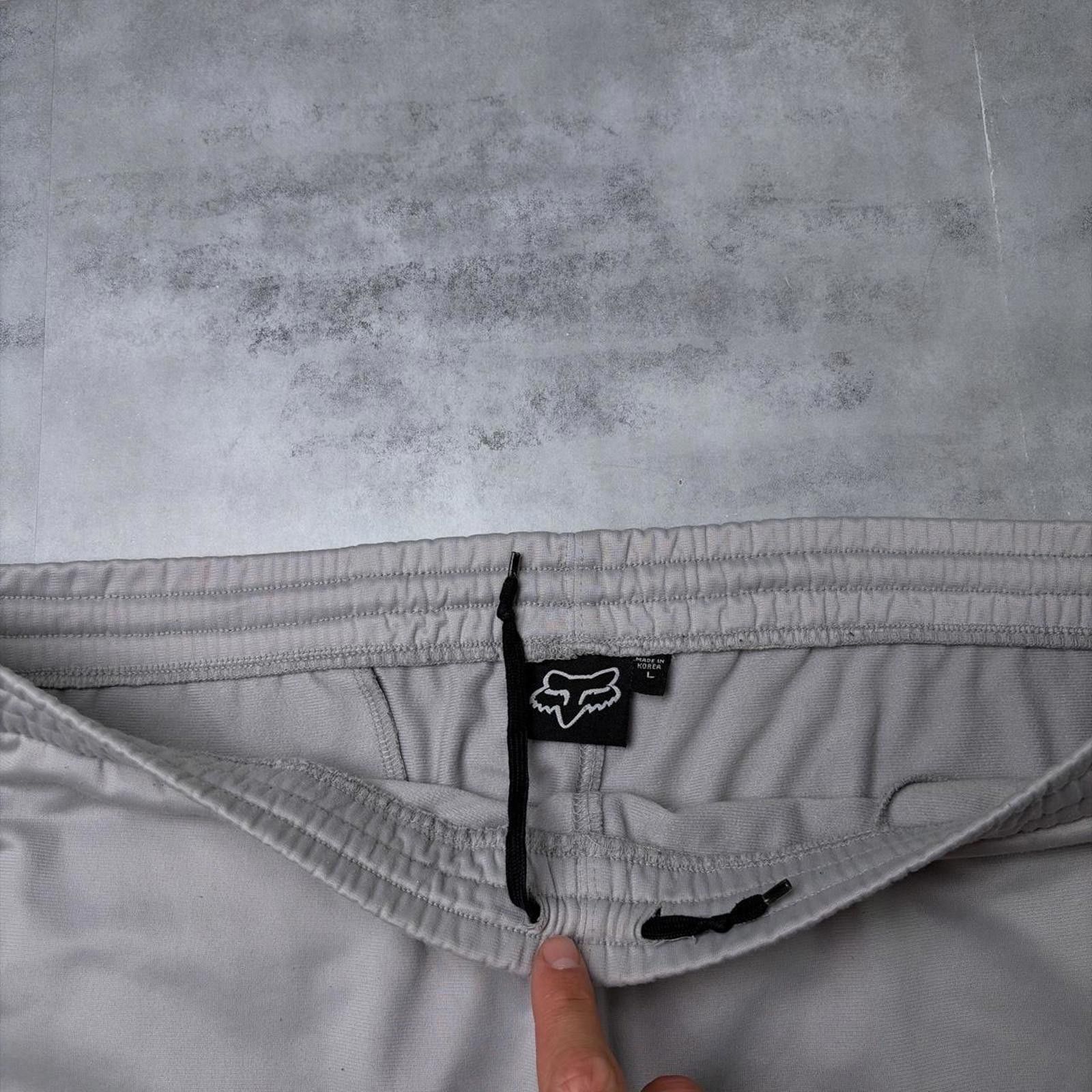 Fox Racing Y2 Grey Fox Racing Grunge Distressed Baggy Sweatpants Size US 34 / EU 50 - 4 Thumbnail