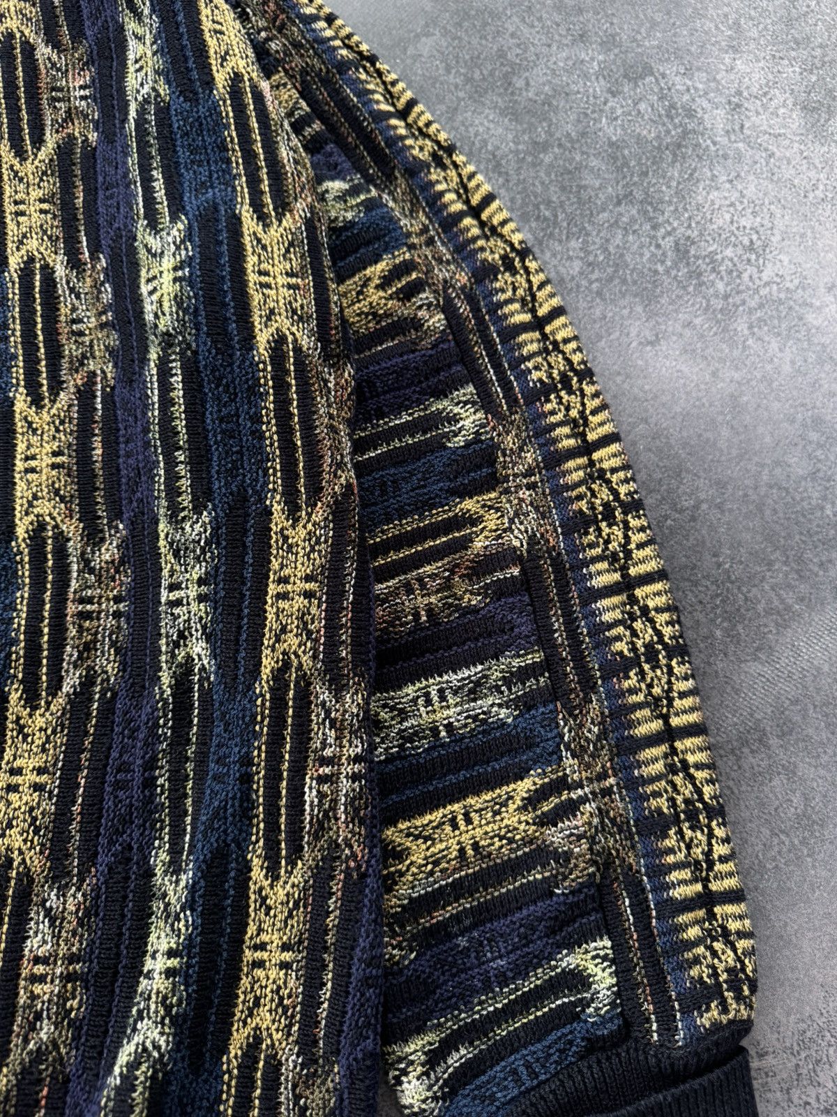 Coogi Coogi Style Vintage Point Of Italy Knitted Sweater Size US XL / EU 56 / 4 - 5 Thumbnail