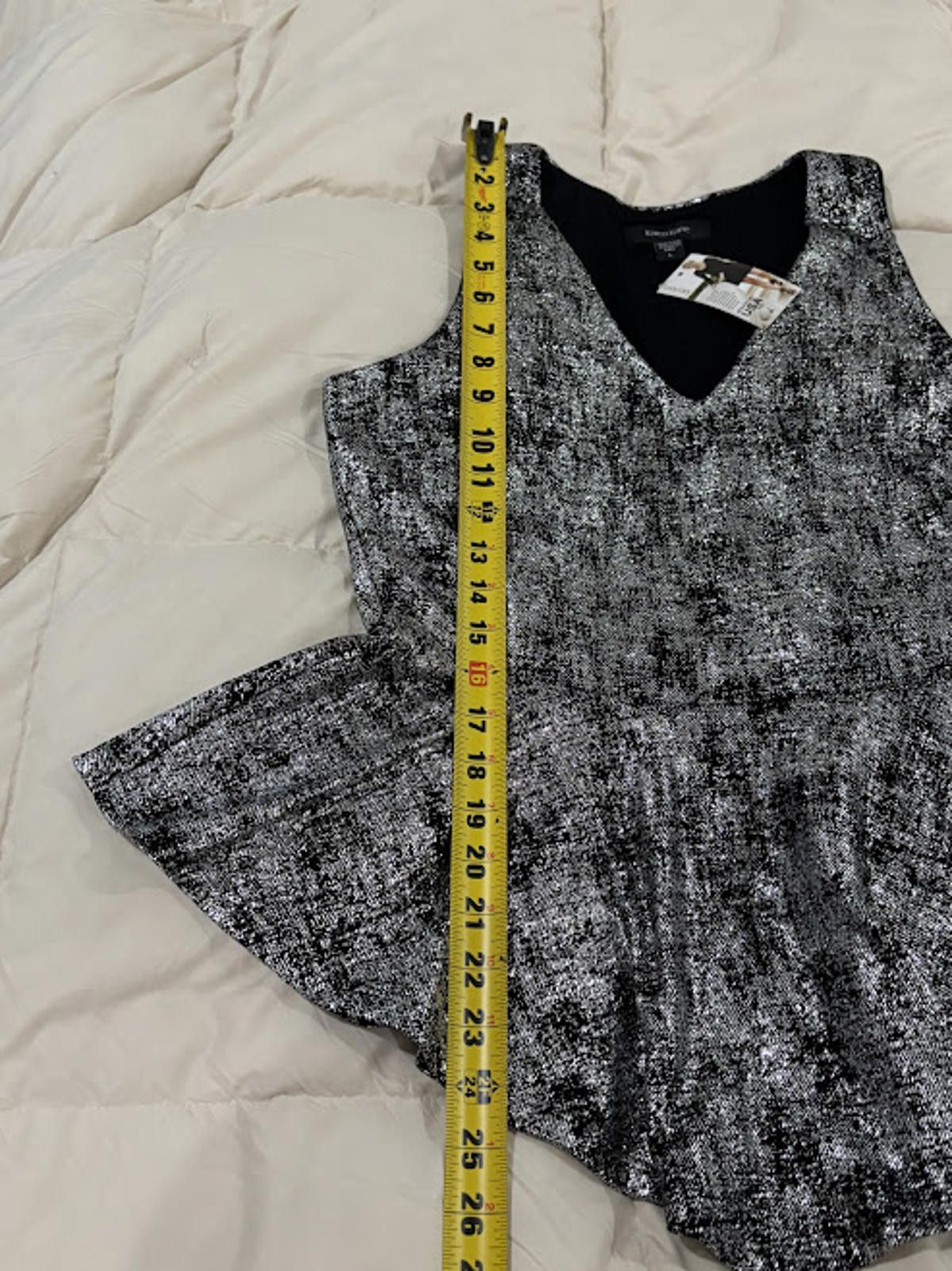 Other 17. Karen Kane Size L NWT Women's Metallic Silver Peplum Top Size L / US 10 / IT 46 - 6 Thumbnail