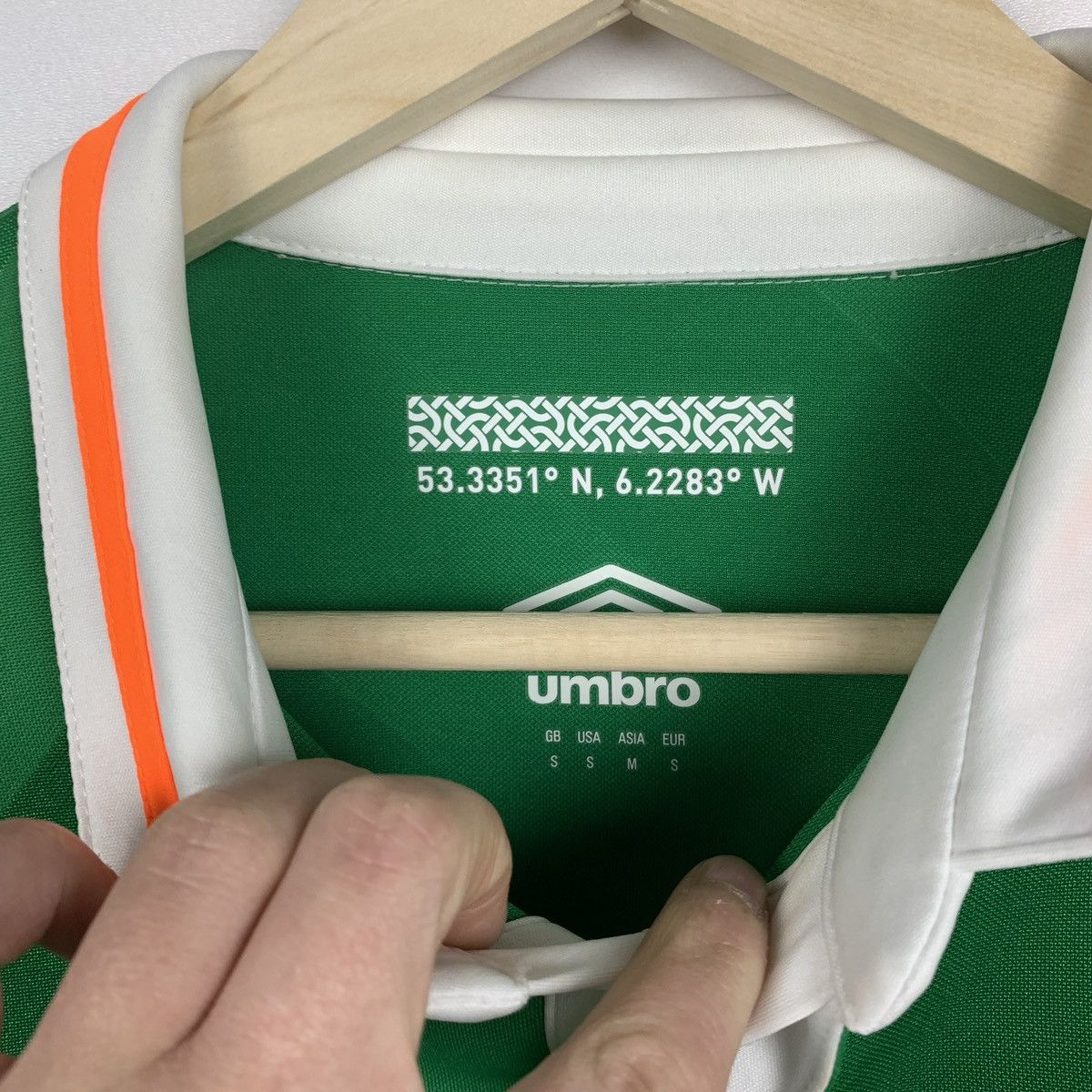 Umbro Umbro Ireland Soccer Football Jersey Size S Green Top Size US S / EU 44-46 / 1 - 7 Thumbnail
