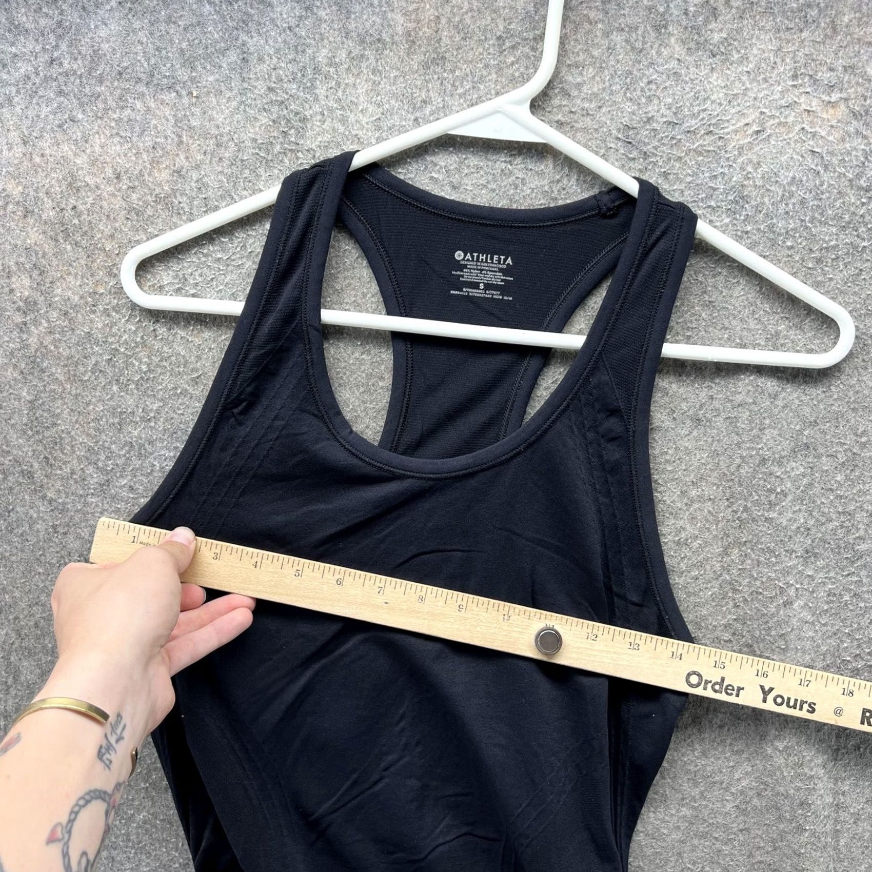Athleta VINTAGE Athleta Tank Top Womens S Black Racerback Ruched Running Yoga Workout Size S / US 4 / IT 40 - 4 Thumbnail