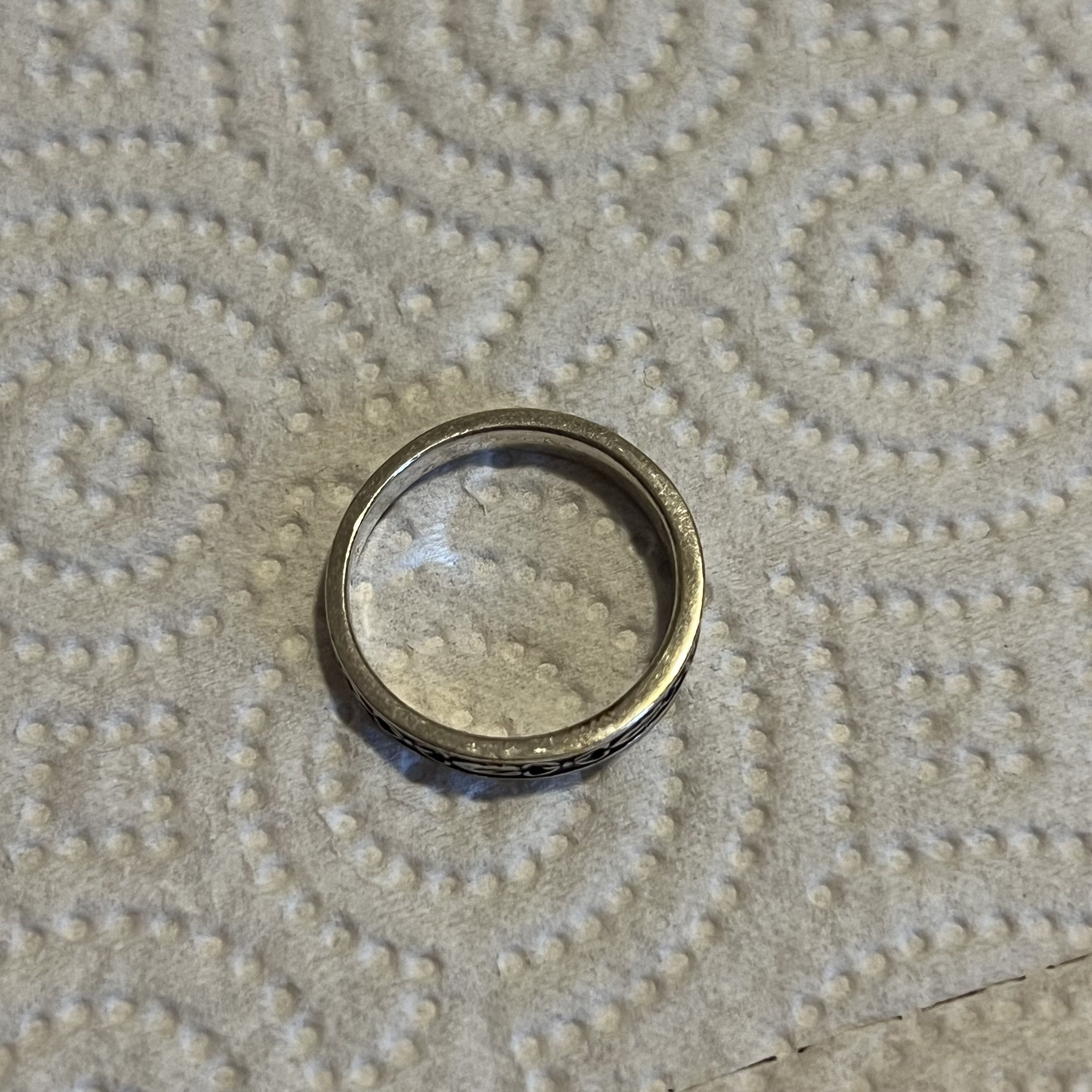 Japanese Brand Agete Ivy Motif Ring / Sterling Silver / Sz 7 7/8 Size ONE SIZE - 9 Thumbnail