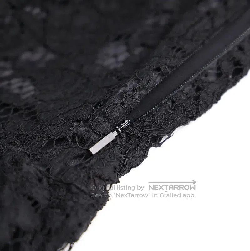 Yves Saint Laurent YSL Black Lace Short Skirt in XS Size . Size 23" - 6 Thumbnail