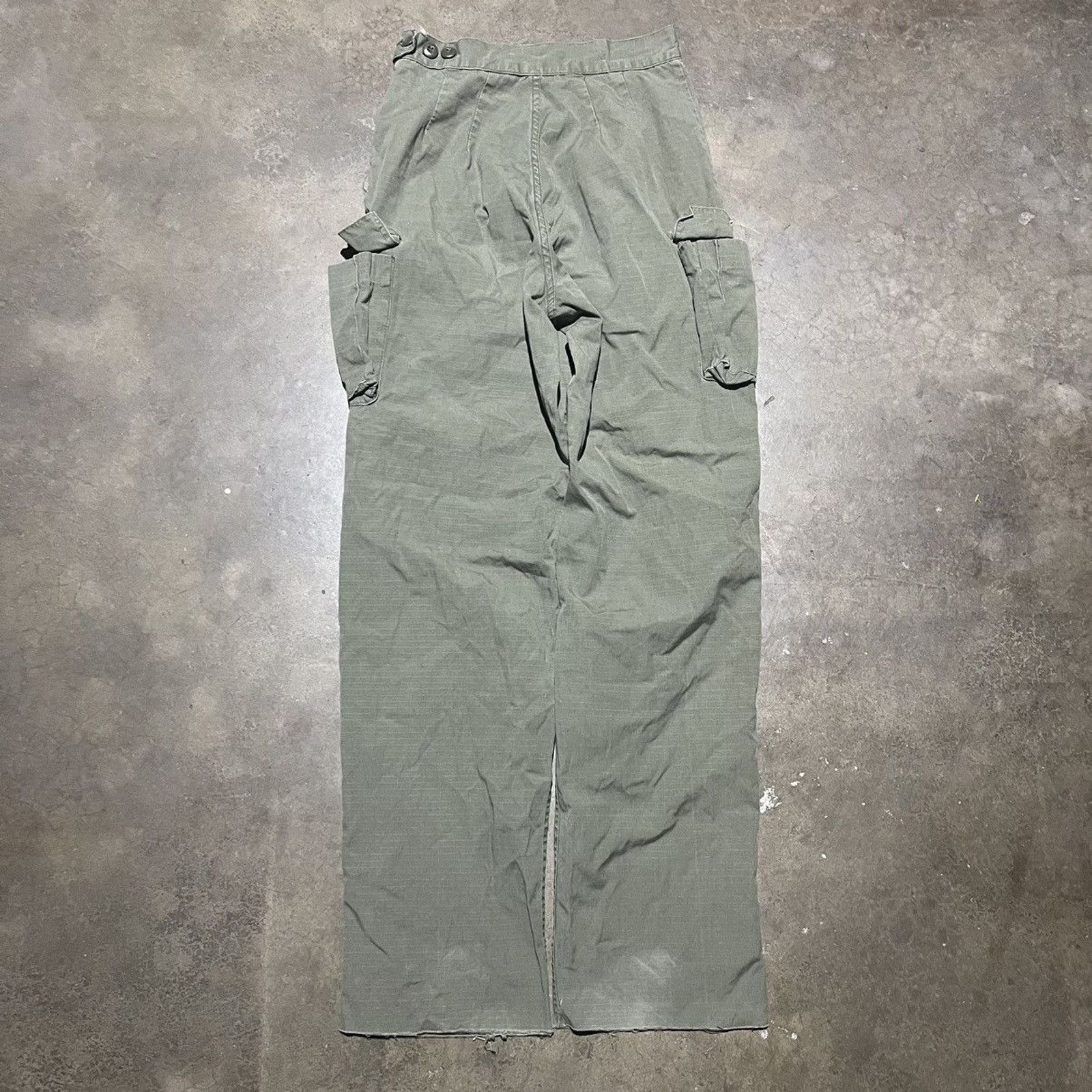 Vintage Vintage 60s US Army Green OG-107 Fatigue Pants 27x32 Size 27" / US 4 / IT 40 - 5 Thumbnail
