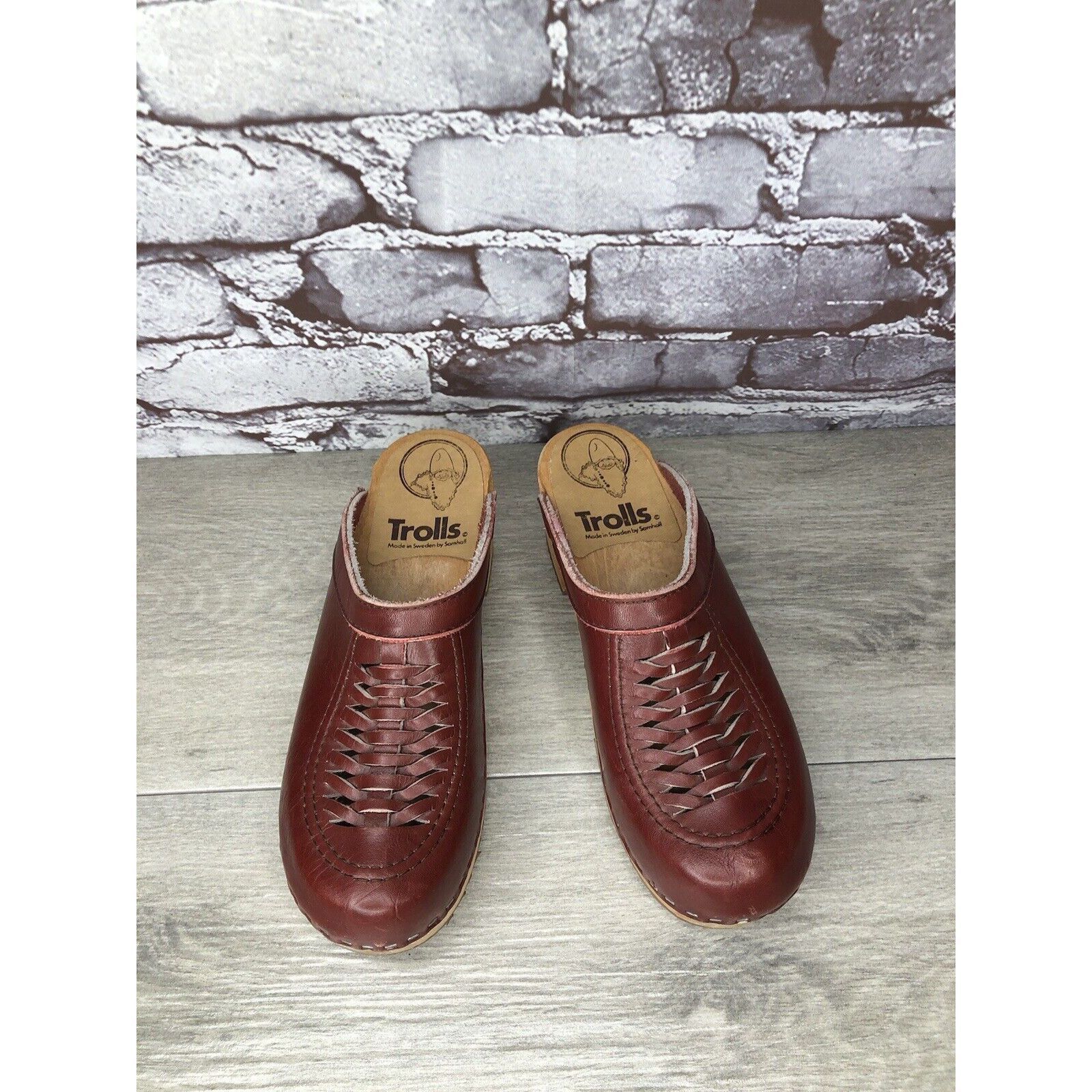 Umbro TROLLS By Samhall Burgundy Leather & Wood Sweden Clogs Shoes Size US 7 / IT 37 - 23 Thumbnail