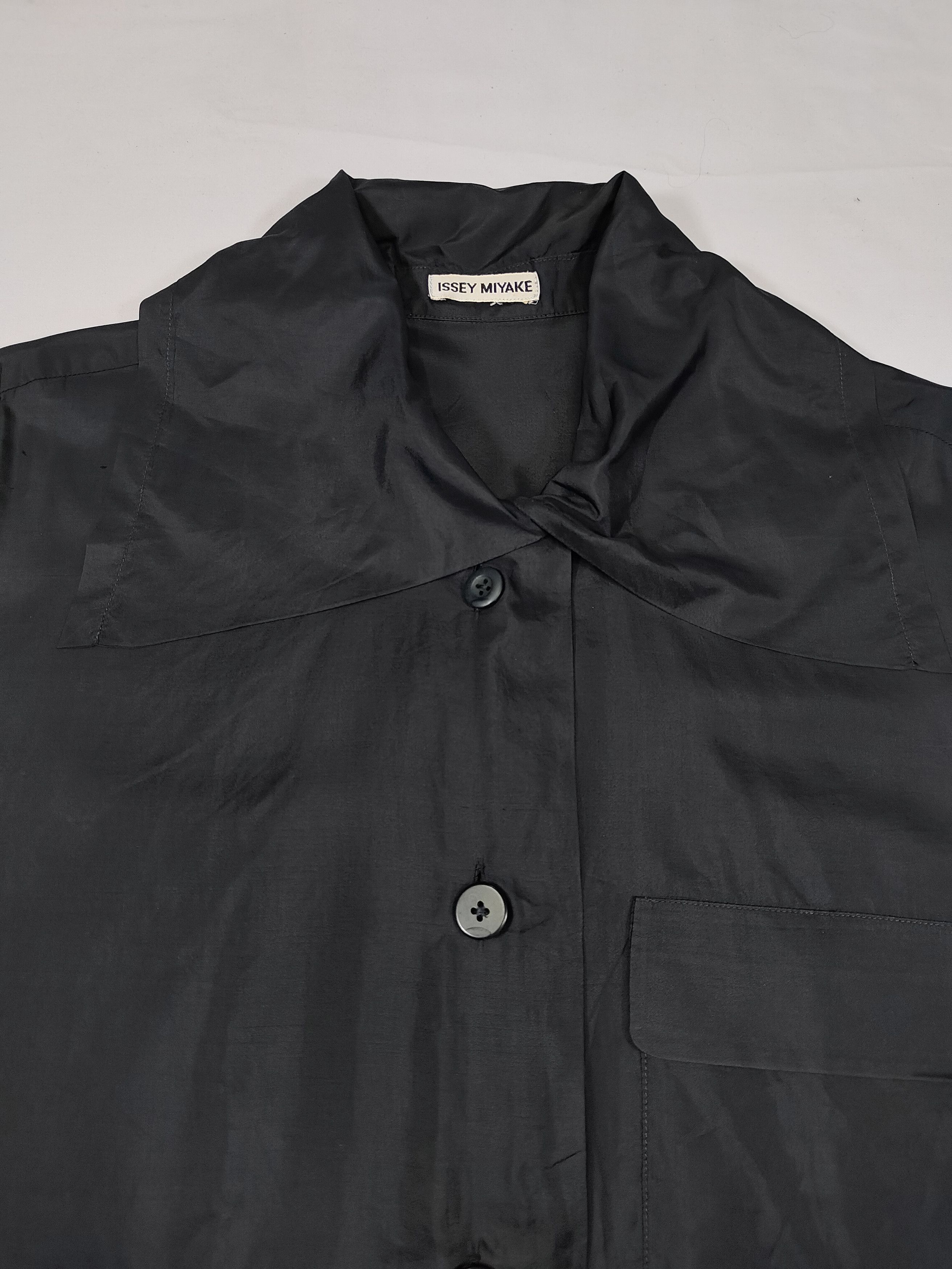 Issey Miyake 90s Issey Miyake🇯🇵 Sculptural Collar Oversized Satin Shirt Size L / US 10 / IT 46 - 11 Thumbnail