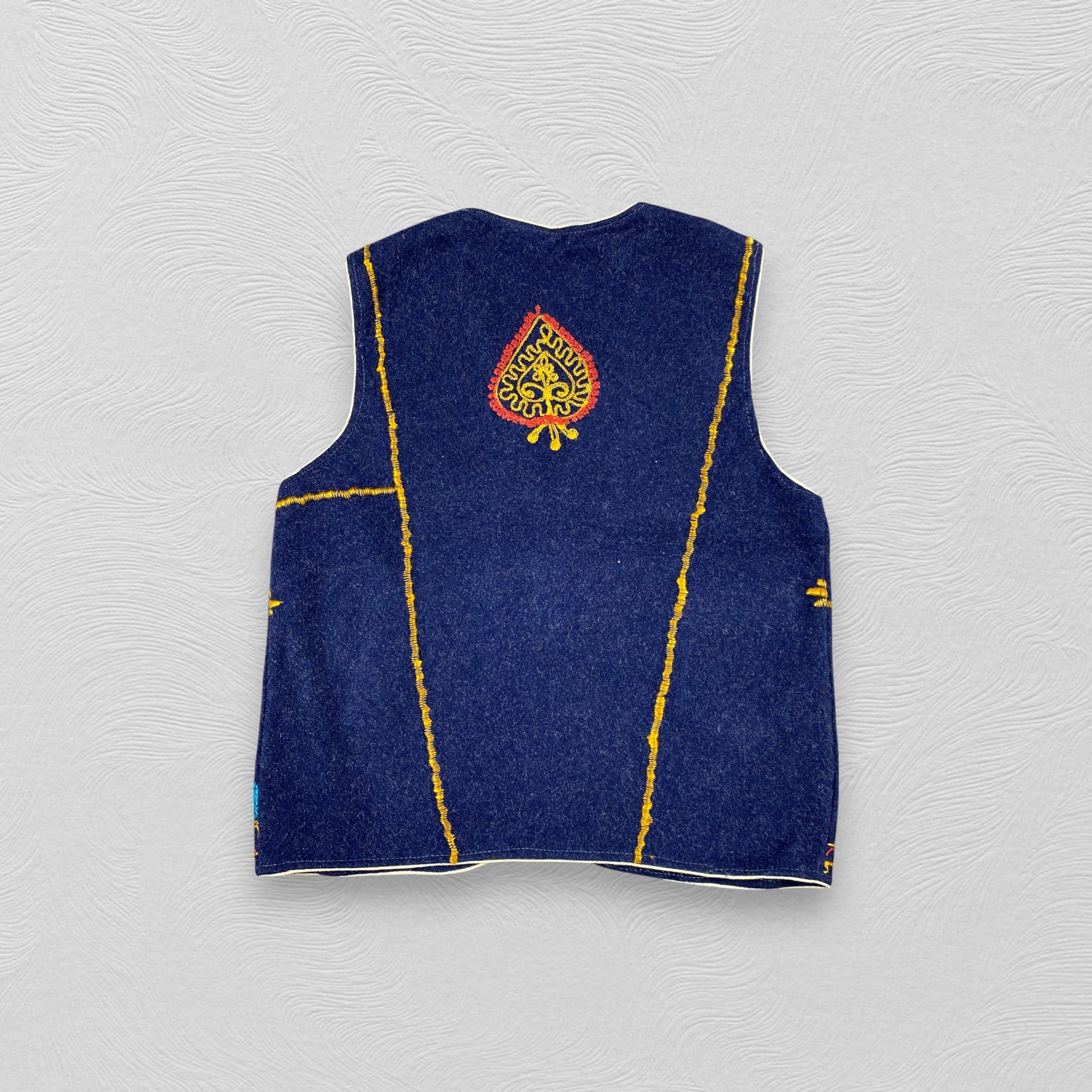 Japanese Brand 💥Rare💥Vintage Embroided Floral Vest Jacket- J457 Size US XXS / EU 40 - 2 Thumbnail