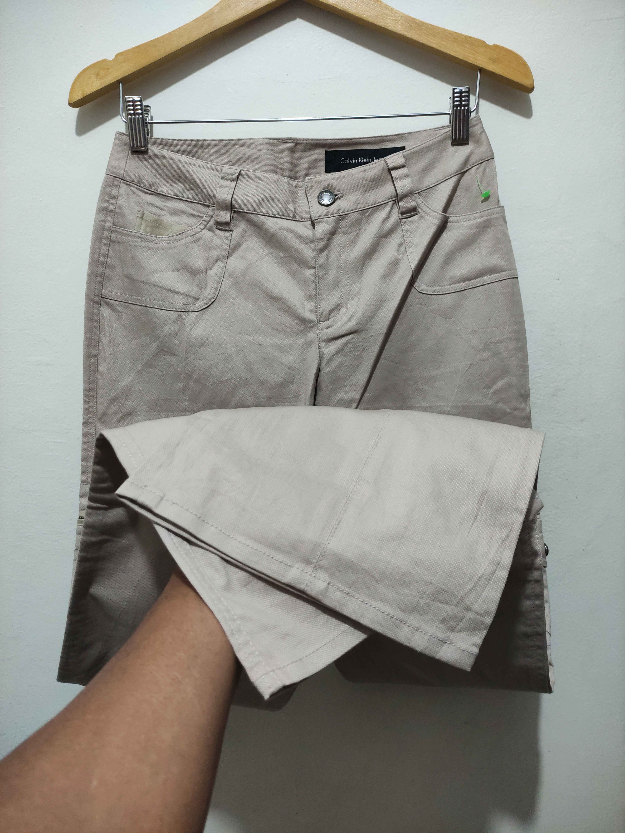 Calvin Klein Calvin Klein Jeans Flare Pant Size 28" / US 6 / IT 42 - 8 Thumbnail