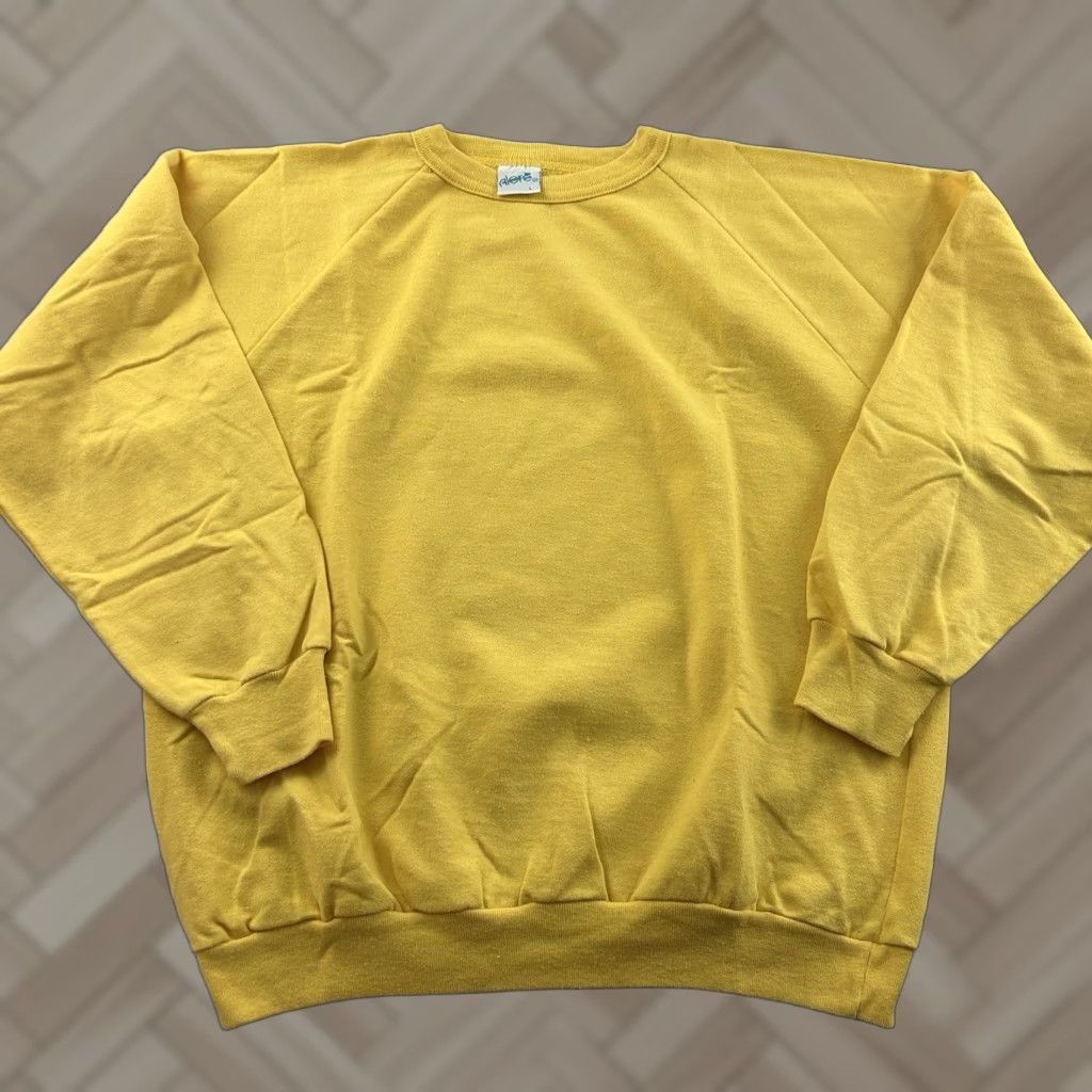 Vintage VINTAGE Alore Sweatshirt Mens Large Yellow Pullover Crewneck Shirt Size US L / EU 52-54 / 3 - 1 Thumbnail