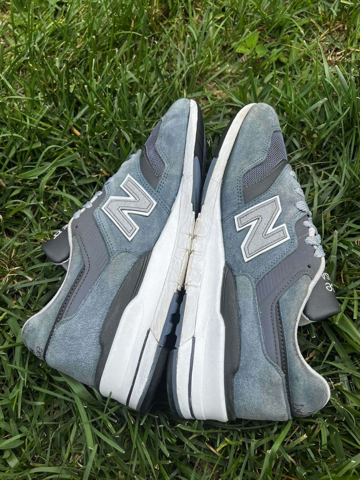 New Balance RARE New Balance 997 size 10 Made in USA Blue Jay shoes Size US 10 / EU 43 - 4 Thumbnail