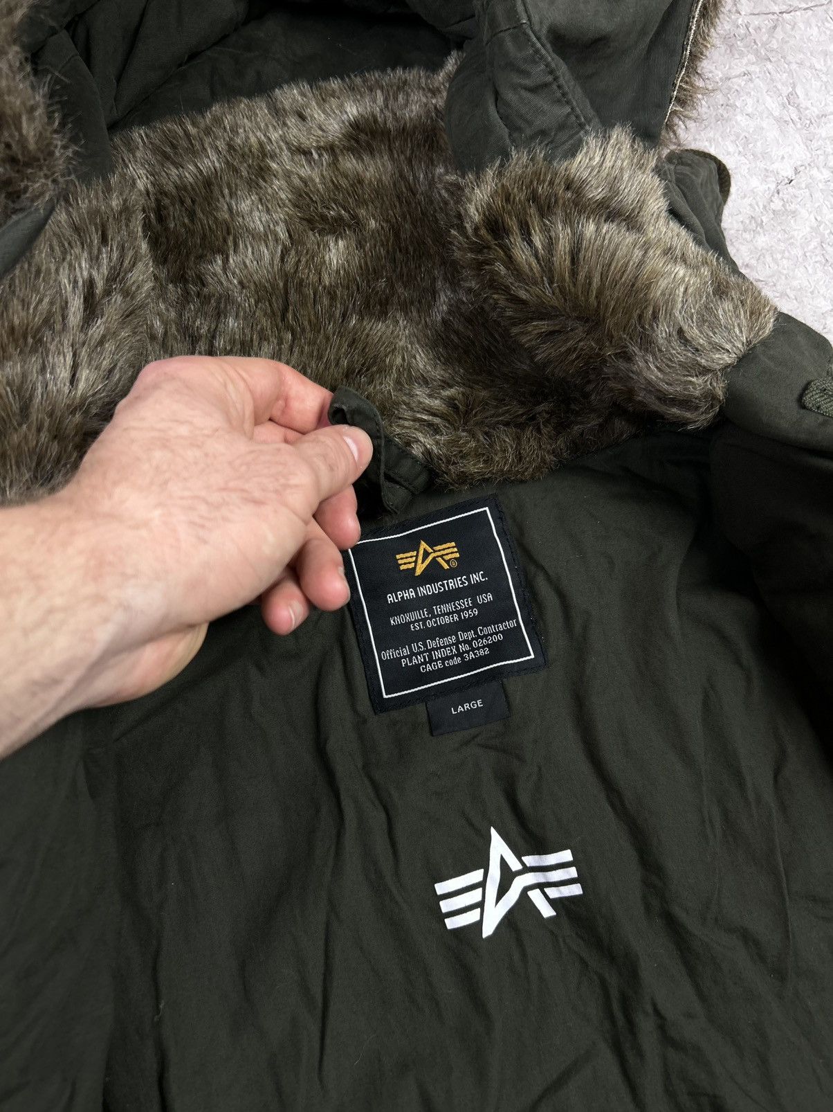 Alpha Industries Alpha Industries N-3B Parka Olive military with fur trim Size US L / EU 52-54 / 3 - 11 Thumbnail