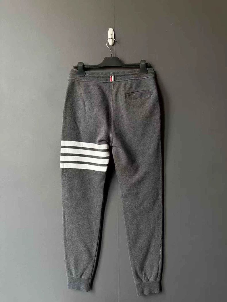 Thom Browne Thom Browne Dark grey knit trousers Size US 26 / EU 42 - 2 Thumbnail