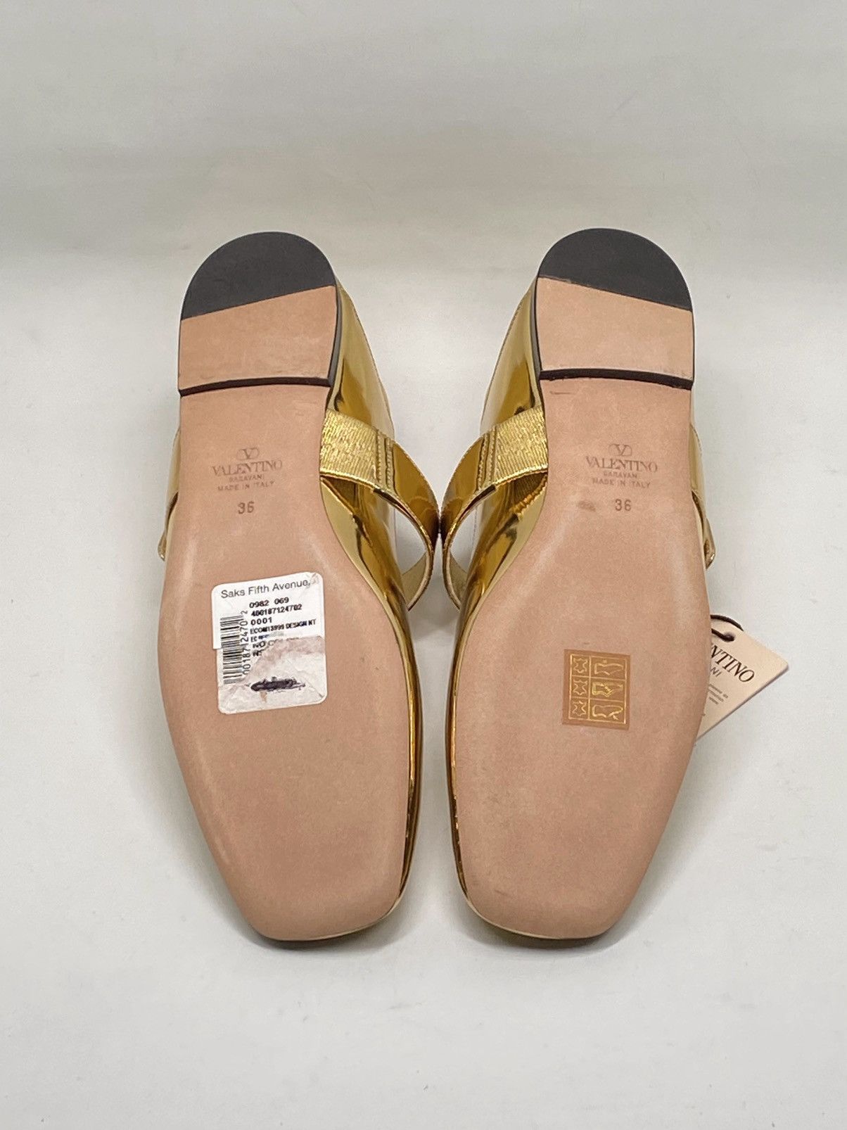 Valentino Valentino Garavani VLogo Mary-Jane ballerina shoes size 36 Size US 6 / IT 36 - 16 Thumbnail