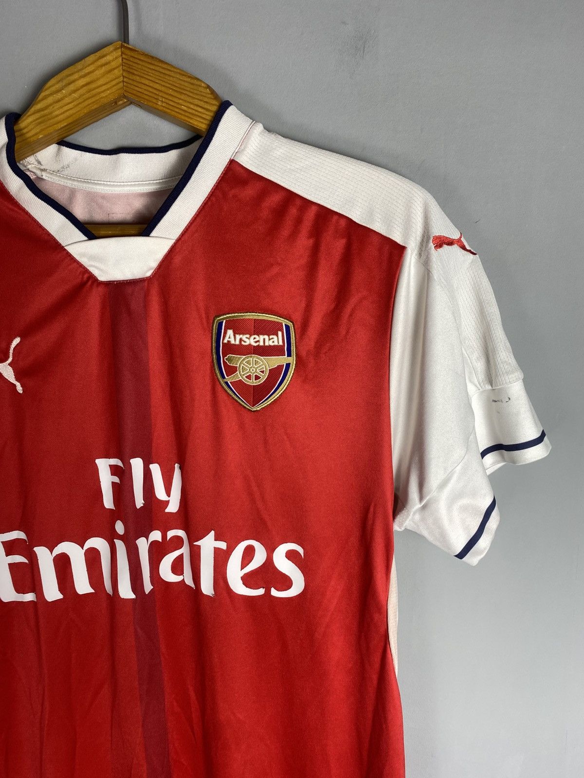 Puma Vintage Puma Arsenal jersey Fly Emirates Size US M / EU 48-50 / 2 - 3 Thumbnail