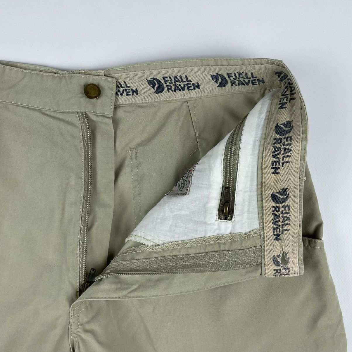 Fjallraven Vintage Fjallraven Outdoor Trekking Shorts Size US 30 / EU 46 - 7 Thumbnail