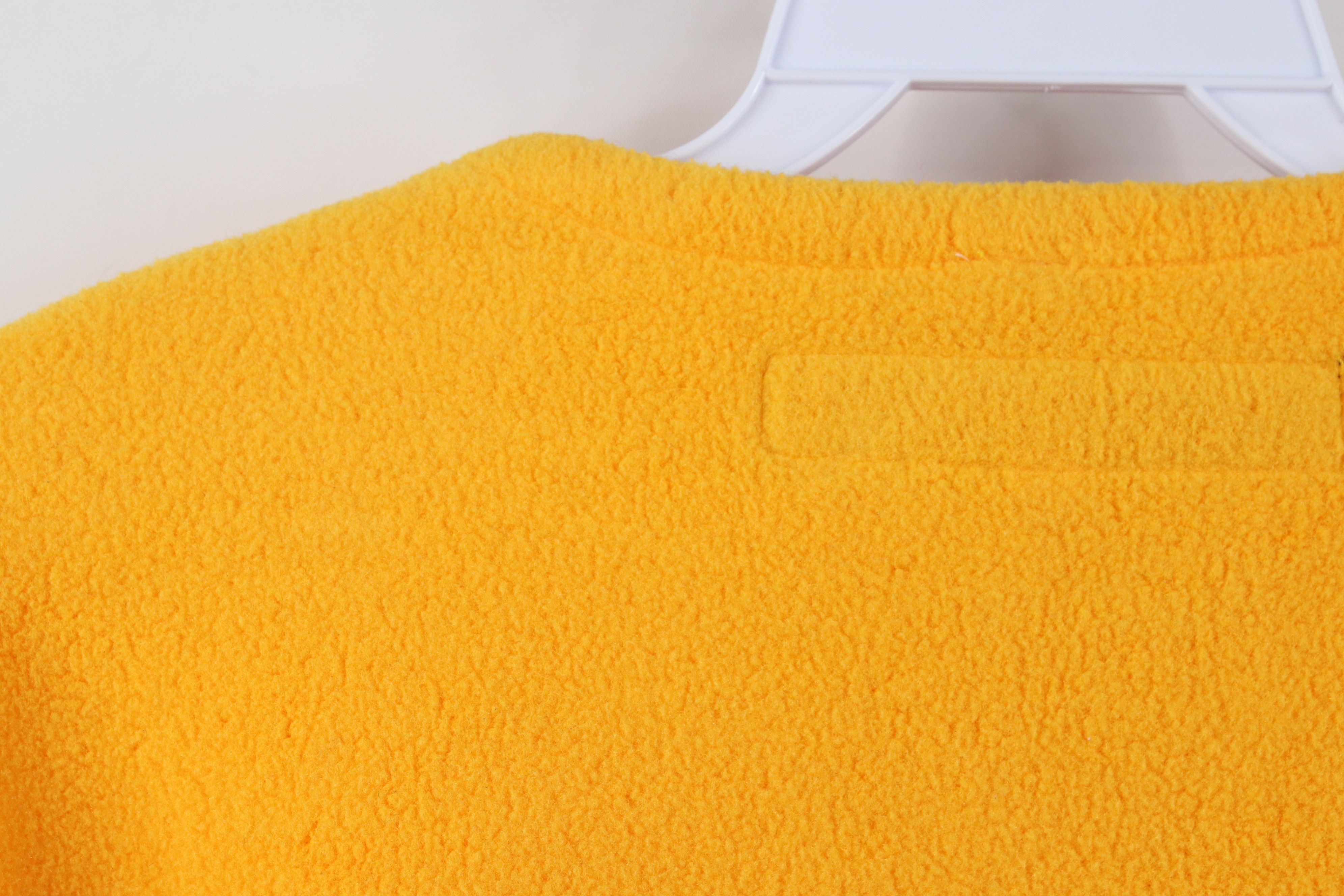 Vintage Vintage 90s Streetwear Fleece V-Neck Sweater Yellow USA Size US S / EU 44-46 / 1 - 9 Thumbnail