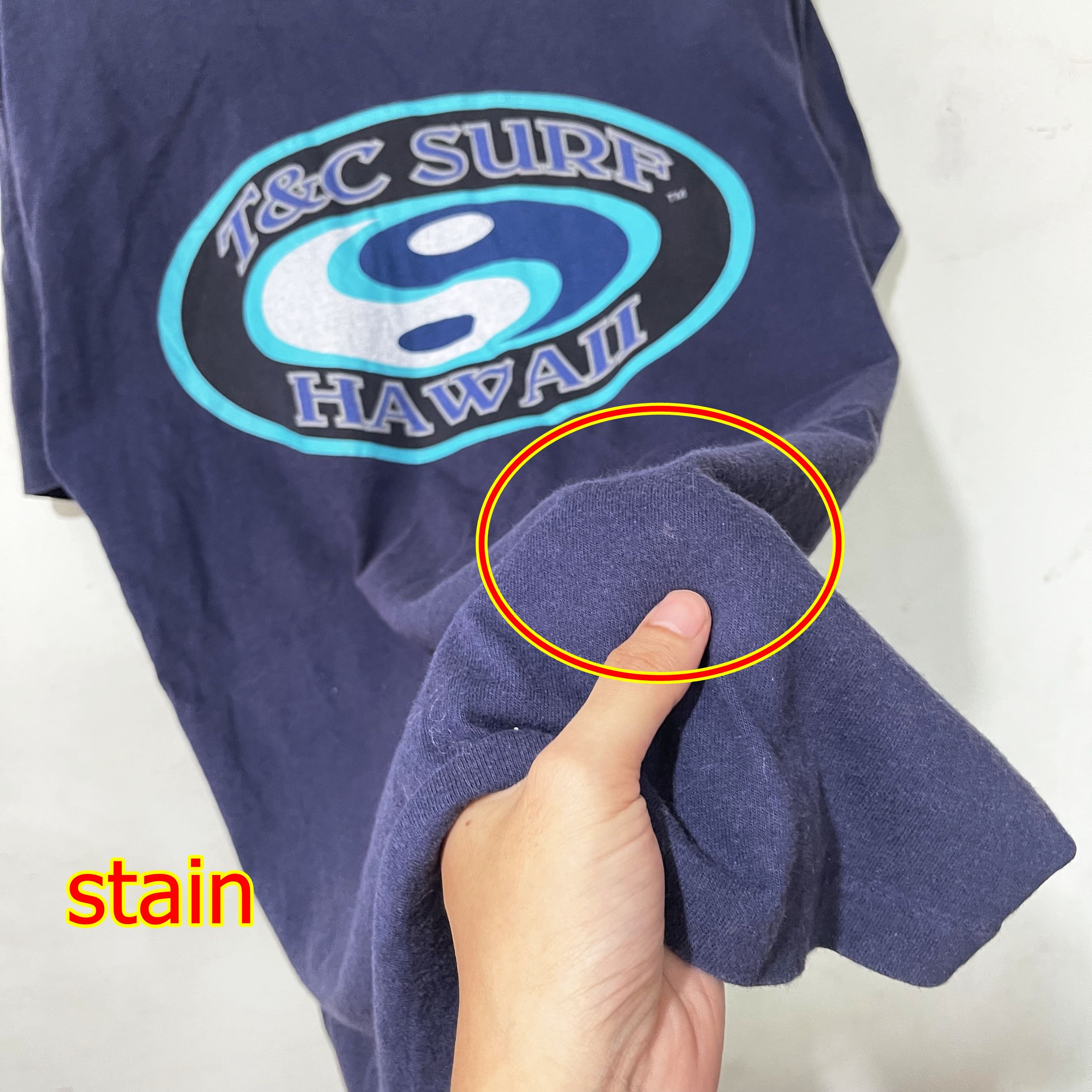 Vintage Vintage 90s T&C Surf Hawaii T-Shirt Size US L / EU 52-54 / 3 - 8 Thumbnail